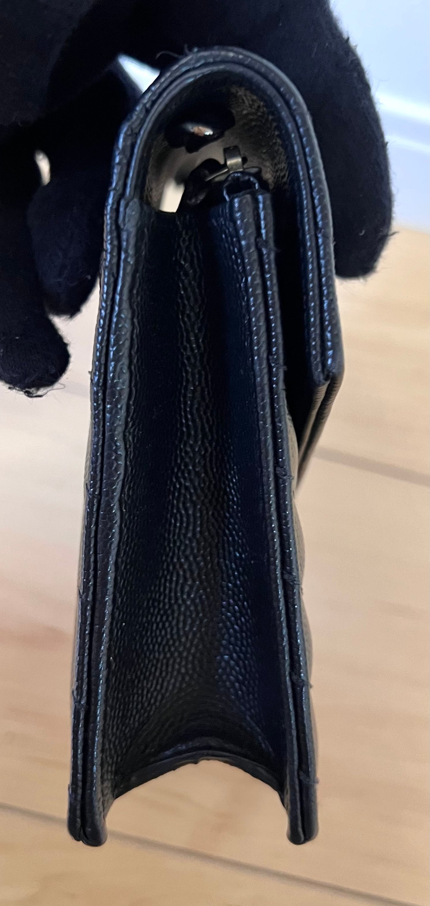 Yves Saint Laurent Cassandre Black Crossbody Bag (🇵🇭P59,340)