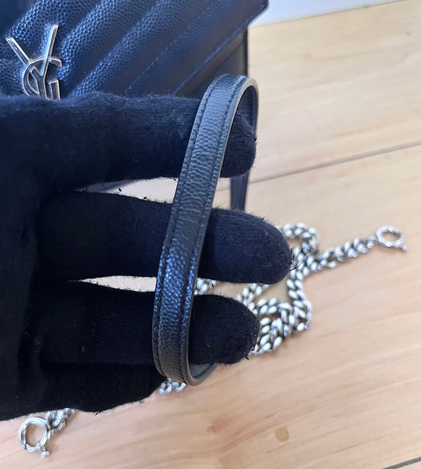 Yves Saint Laurent Cassandre Black Crossbody Bag (🇵🇭P59,340)