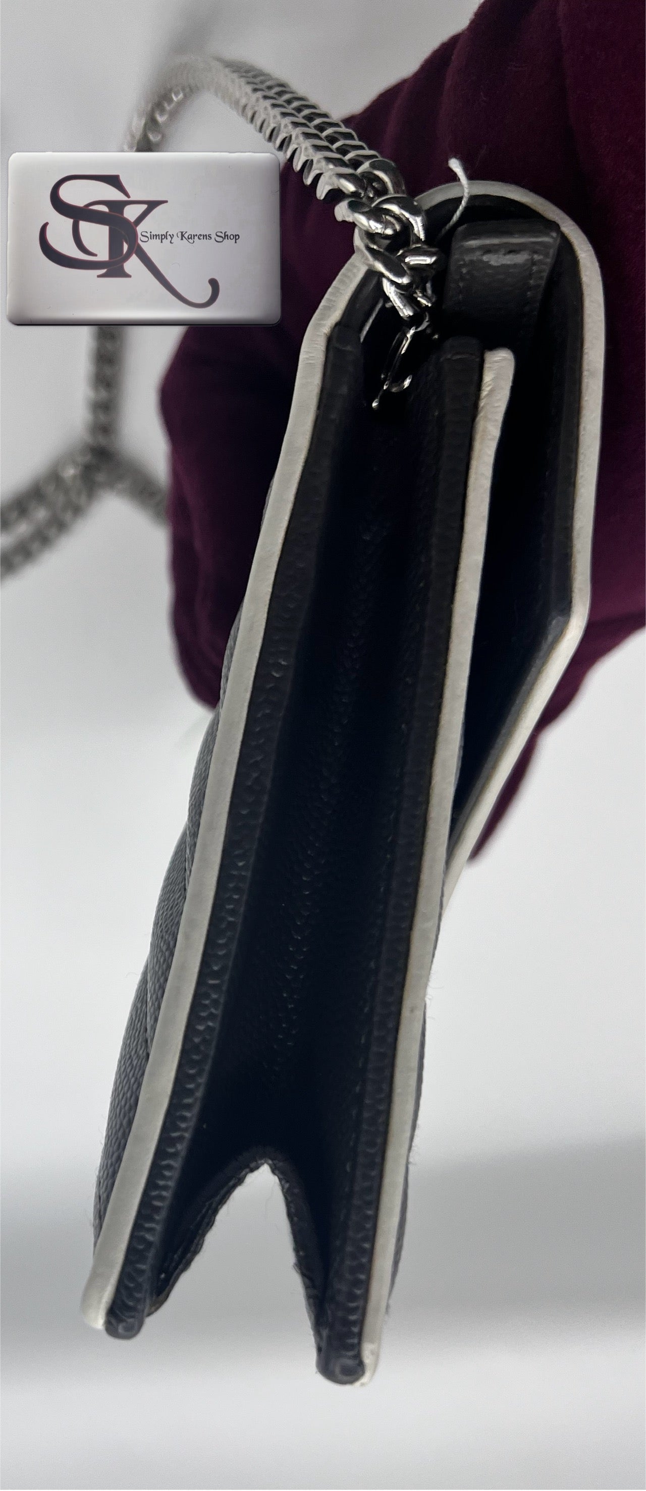 Yves Saint Laurent Grain De poudre Matelasse Chevron Monogram Wallet on chain (🇵🇭P68,800)