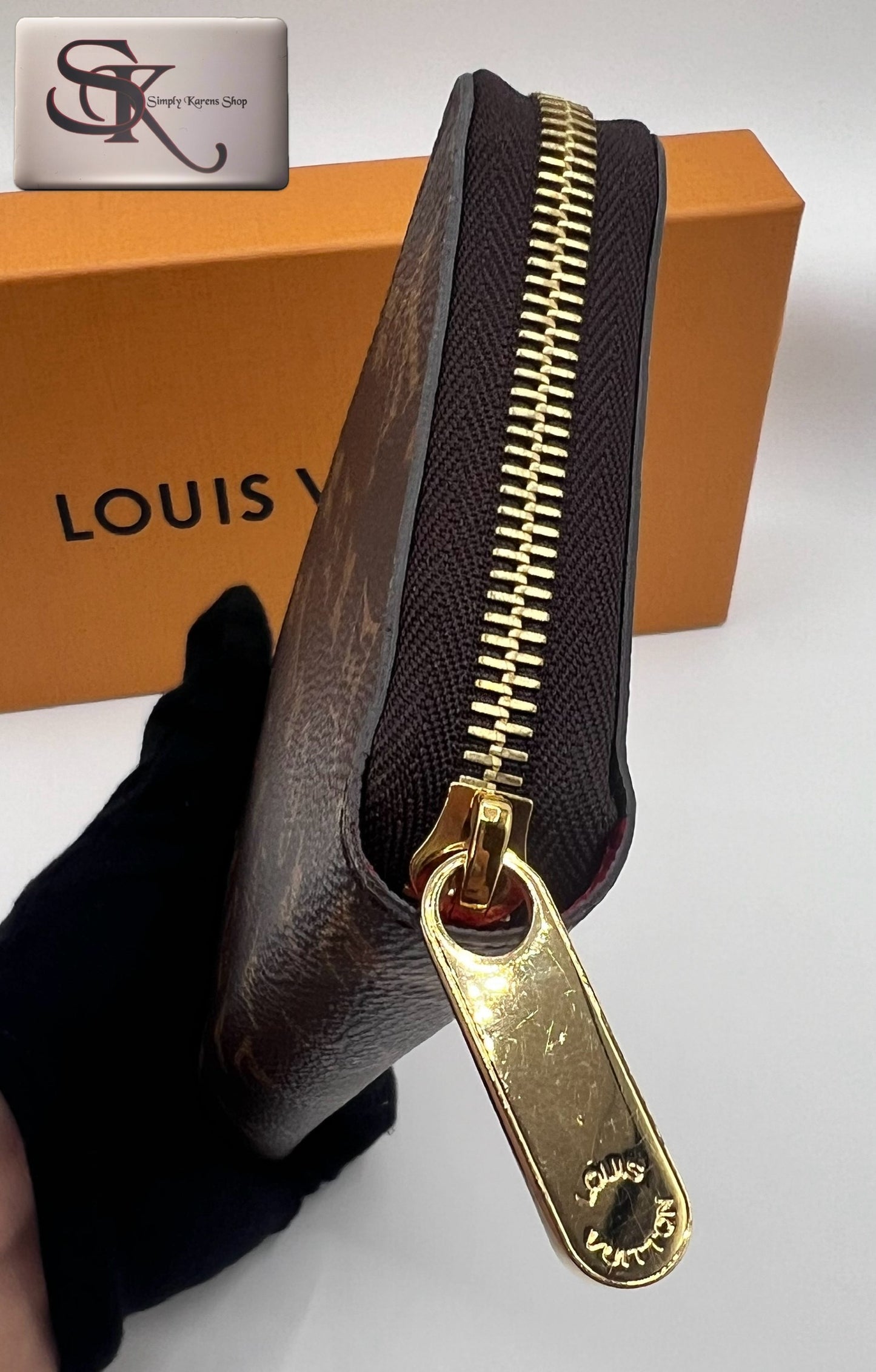 Lv Monogram Long zip Around wallet A π΅πP24,080π΅π