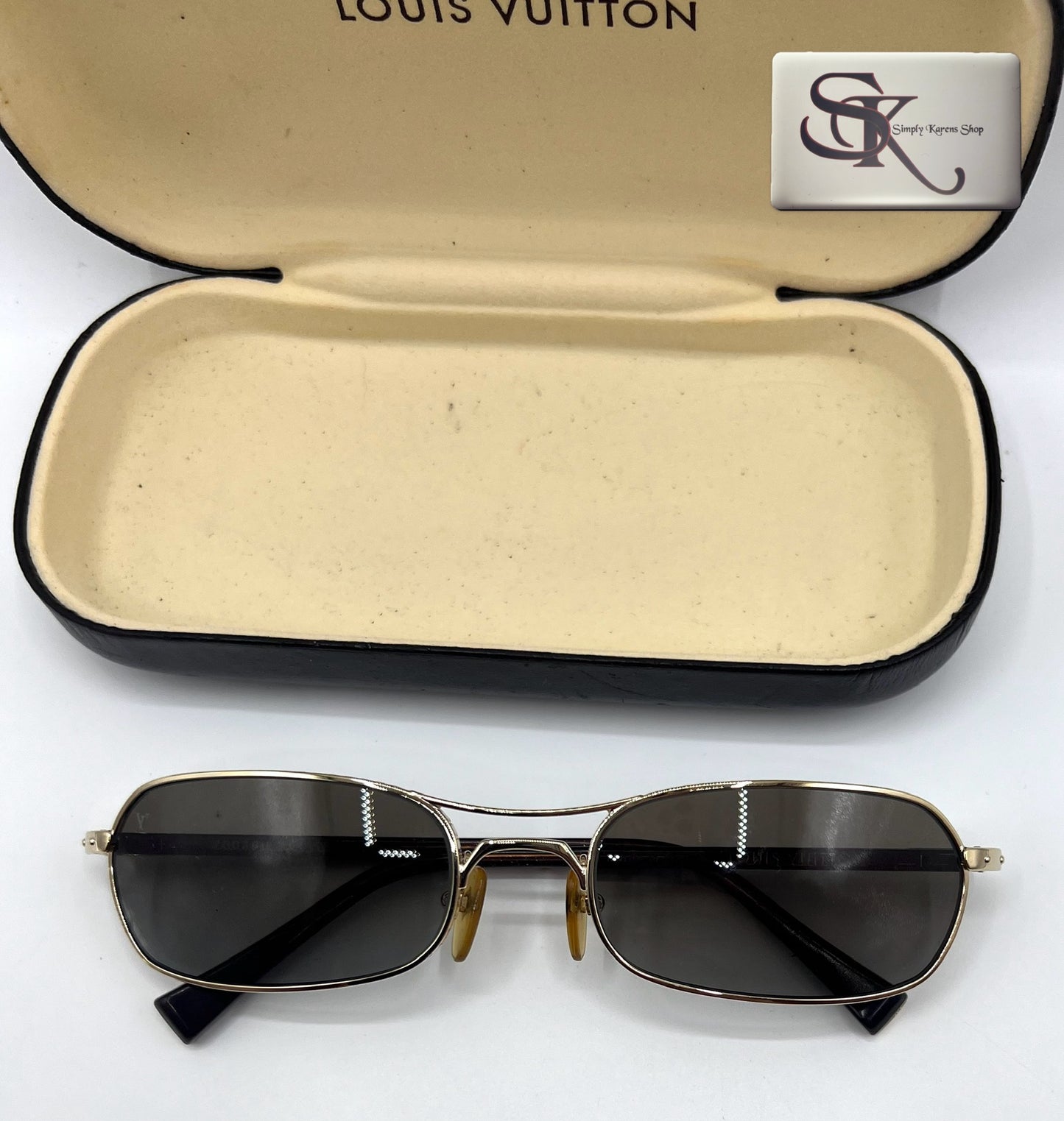 Lv Z0038U Sunglass π΅πP15,480π΅π
