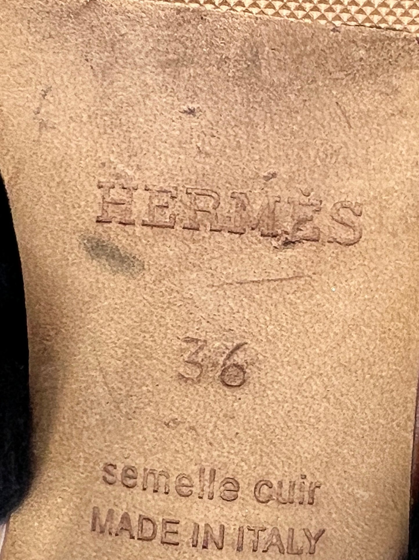 Hermes Oasis Gold Size 36