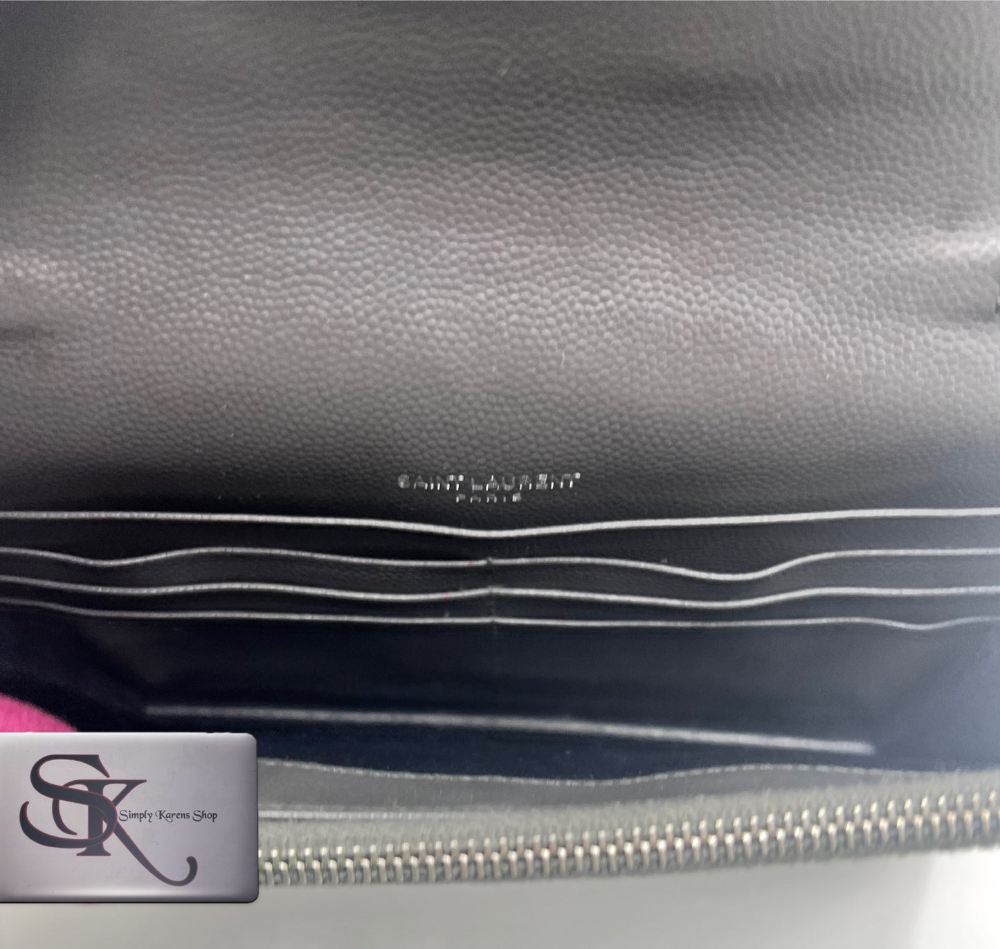 Yves Saint Laurent Grain De poudre Matelasse Chevron Monogram Wallet on chain (🇵🇭P68,800)