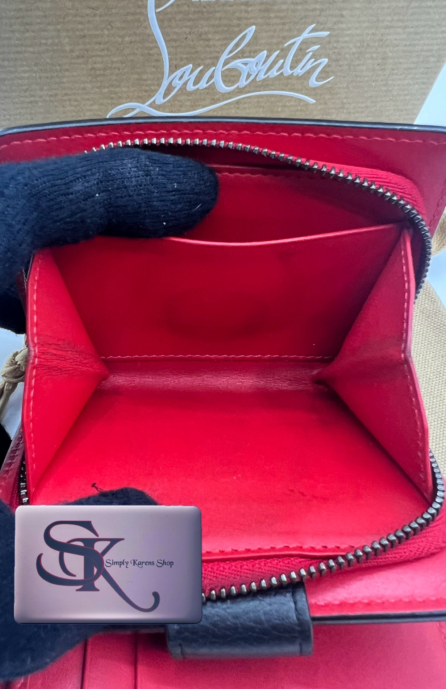 Christian Louboutin Paloma Compact Wallet π΅πP16,340π΅π