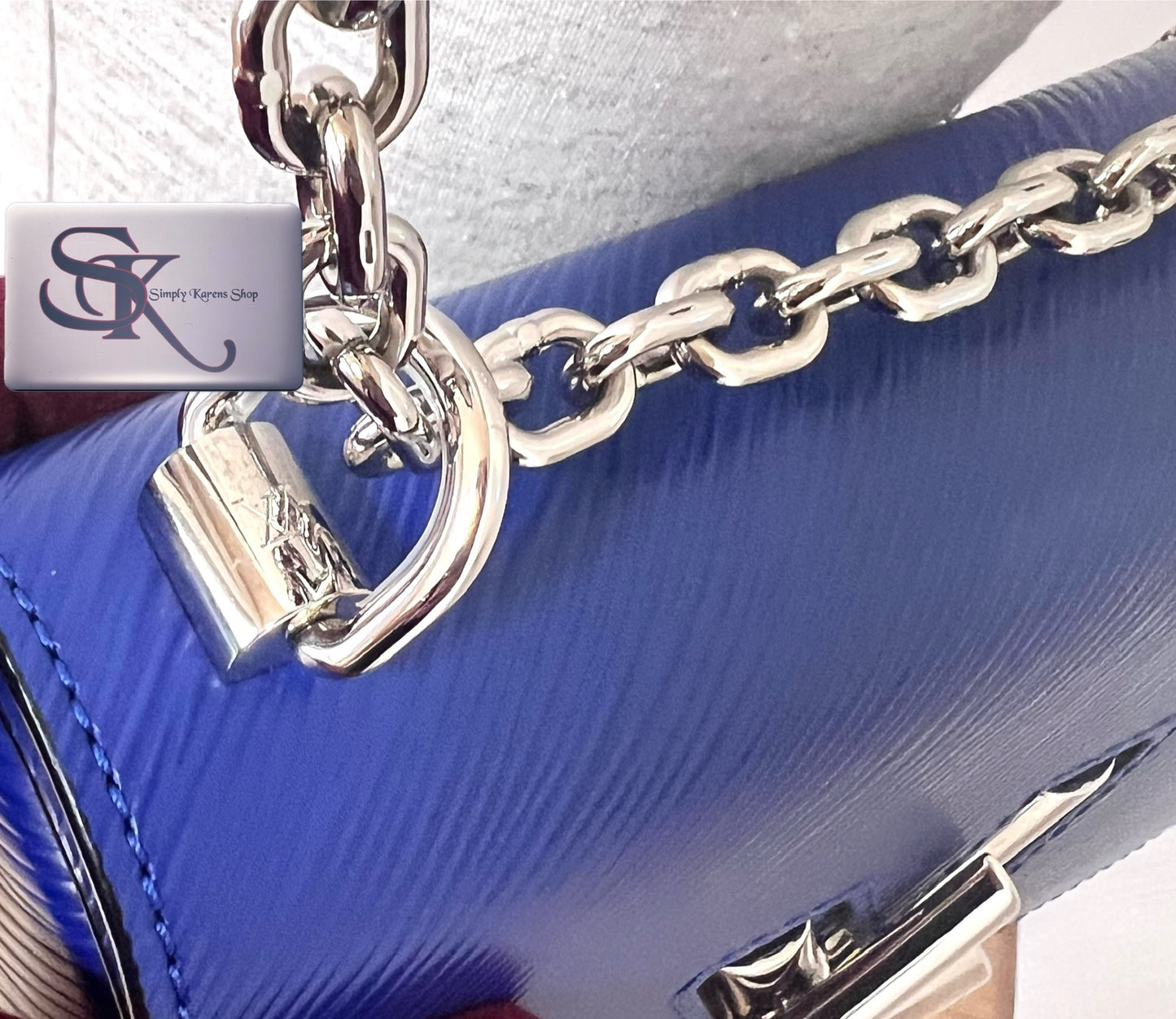LV TWIST PM π΅πP152,000π΅π