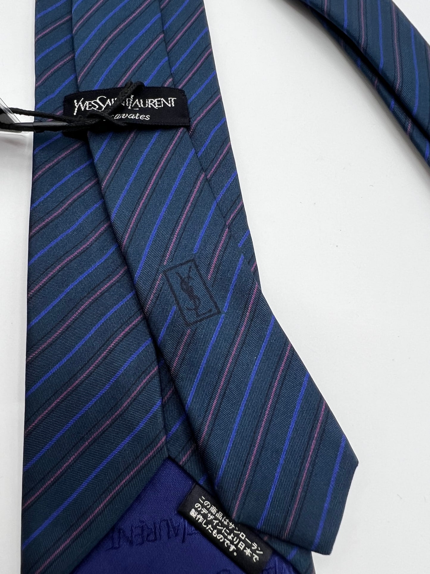 Yves Saint Laurent Stipes Motif Slim Silk Necktie (🇵🇭P3,010)