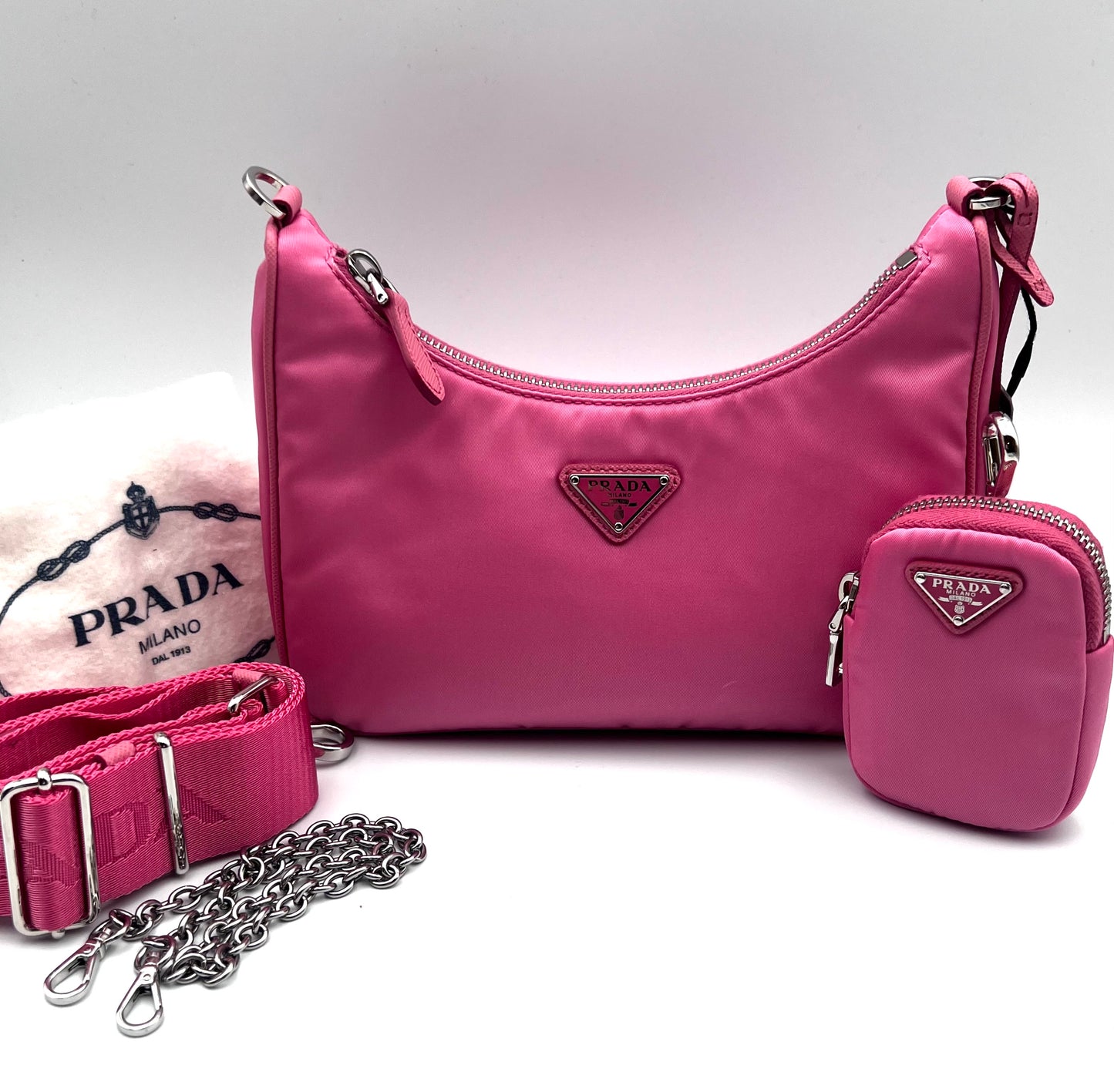Prada Tessuto Nylon Sakura Pink Re-Edition 2005 Crossbody Bag (🇵🇭P72,240)