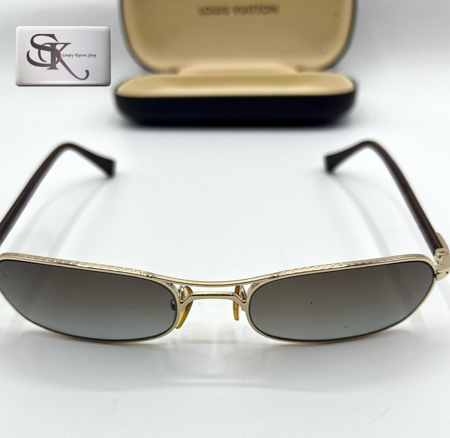 Lv Z0038U Sunglass π΅πP15,480π΅π