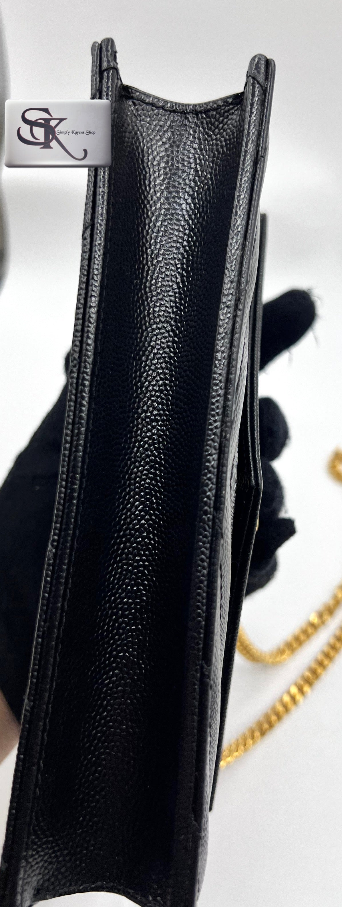 Yves Saint Laurent Cassandre Envelope wallet on chain S19 X13 Cm (🇵🇭P72,240)