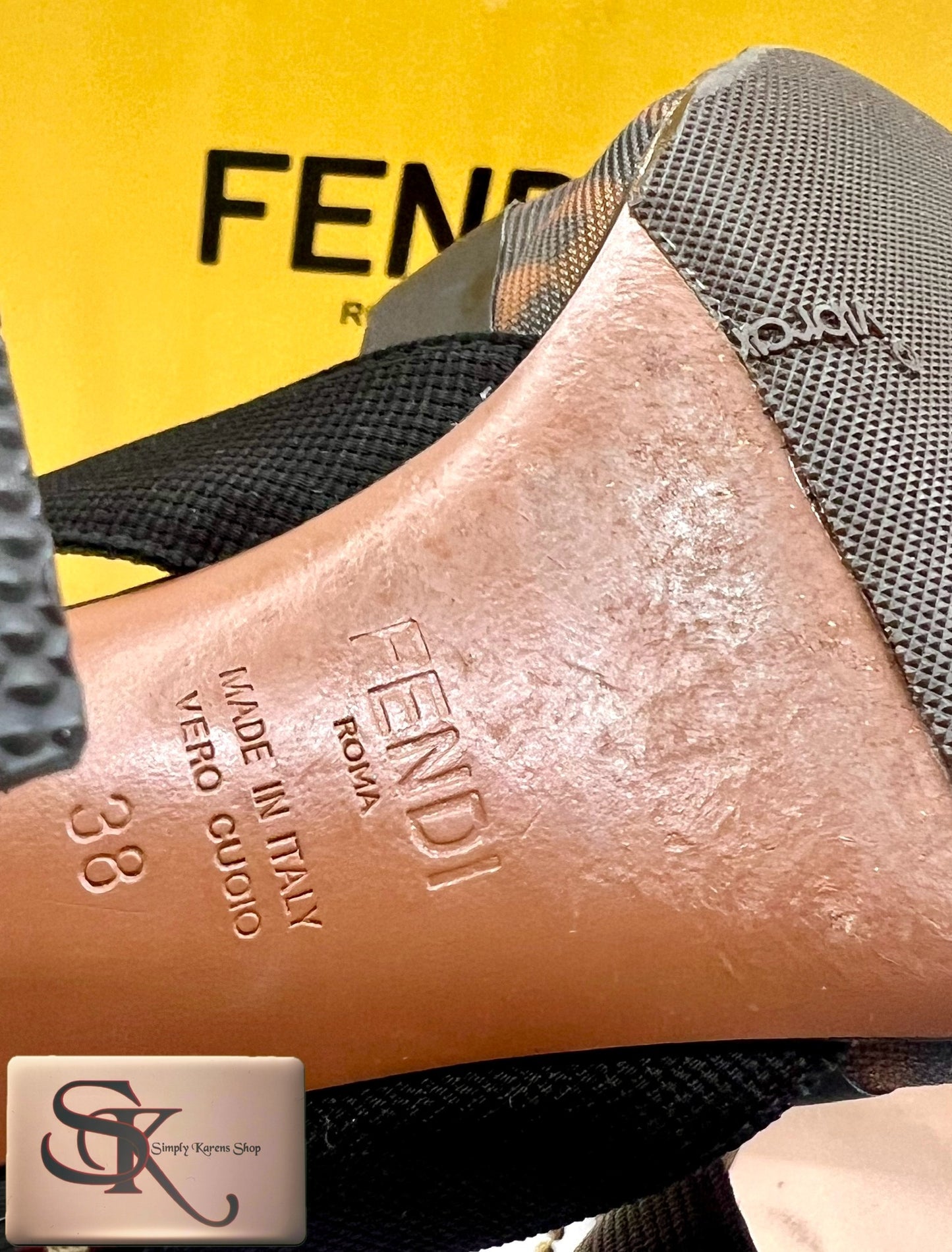 Fendi Multicolor Mesh and Canvas Colibri Sling back pumps S38 π΅πP17,600π΅π