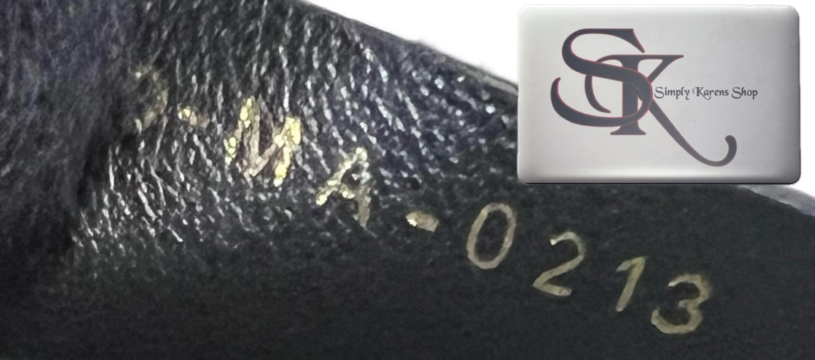 Dior Booktote Mm size (🇵🇭P111,800)