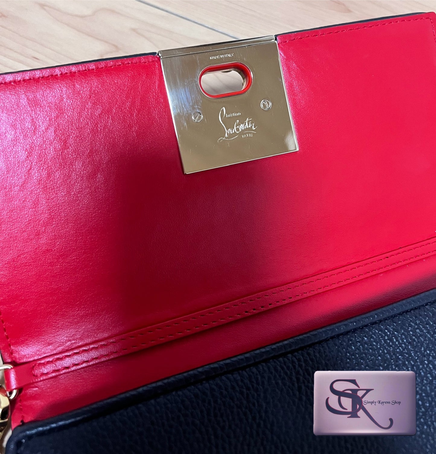 Christian Louboutin Carasky Empire Calfskin Leather clutch shoulder Crossbody Bag π΅πP37,600π΅π