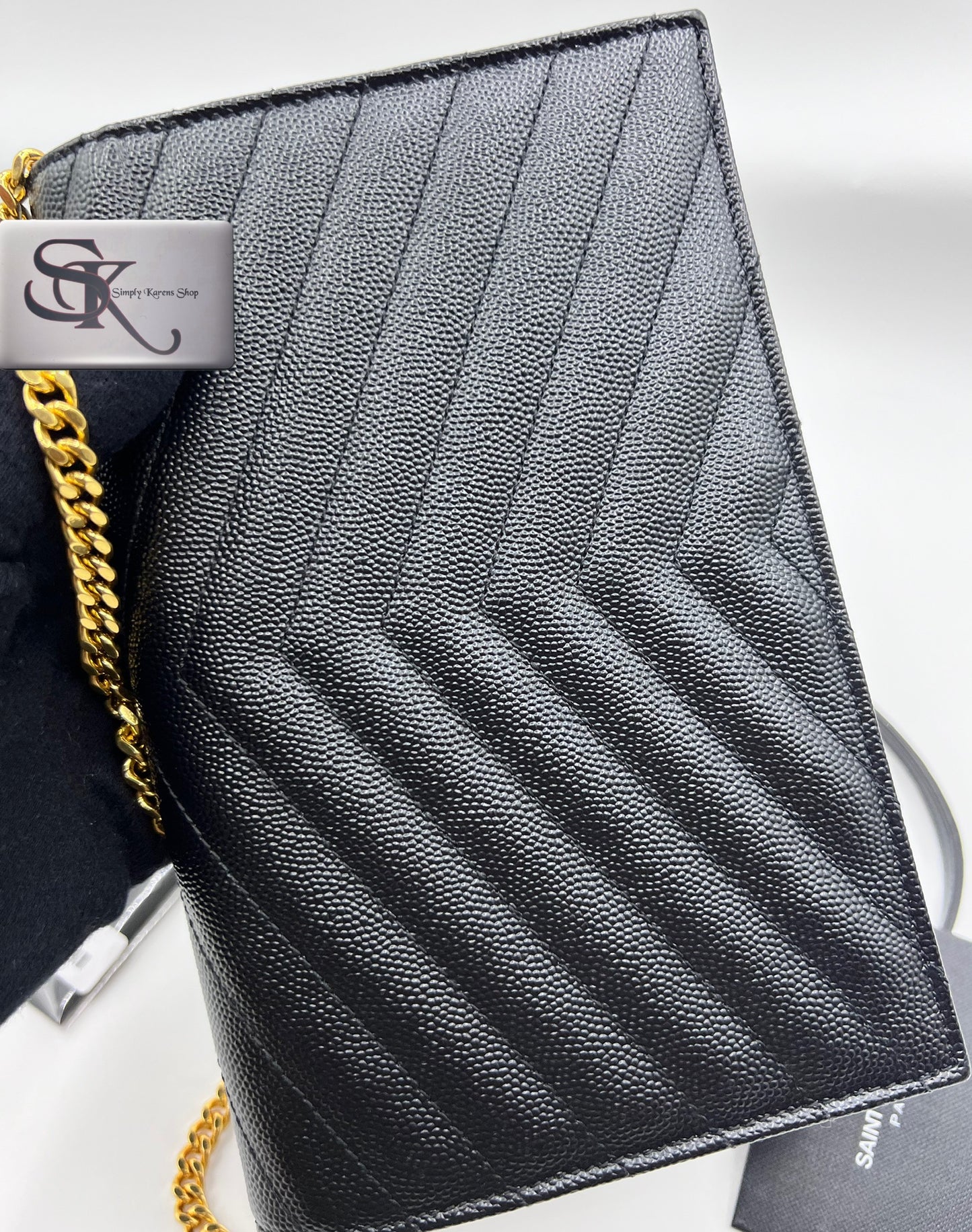 Yves Saint Laurent Cassandre Envelope wallet on chain S19 X13 Cm (🇵🇭P72,240)