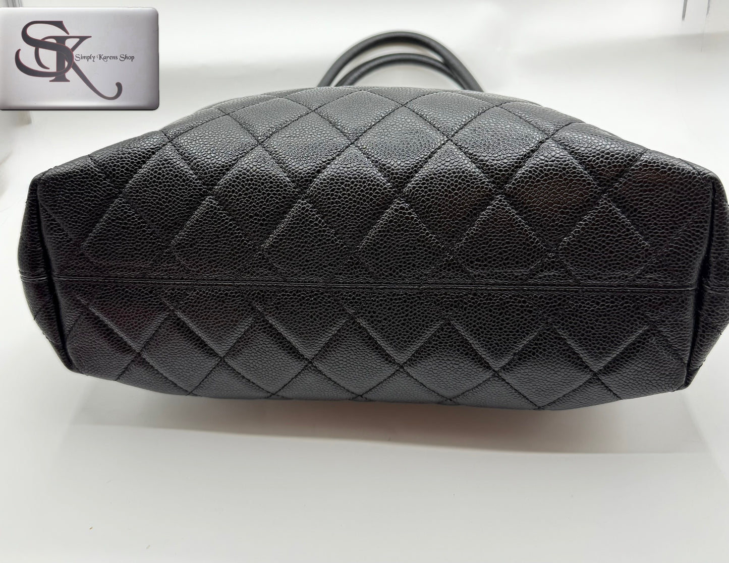 Chanel Caviar Matlasse Tote Bag (🇵🇭P85,140)