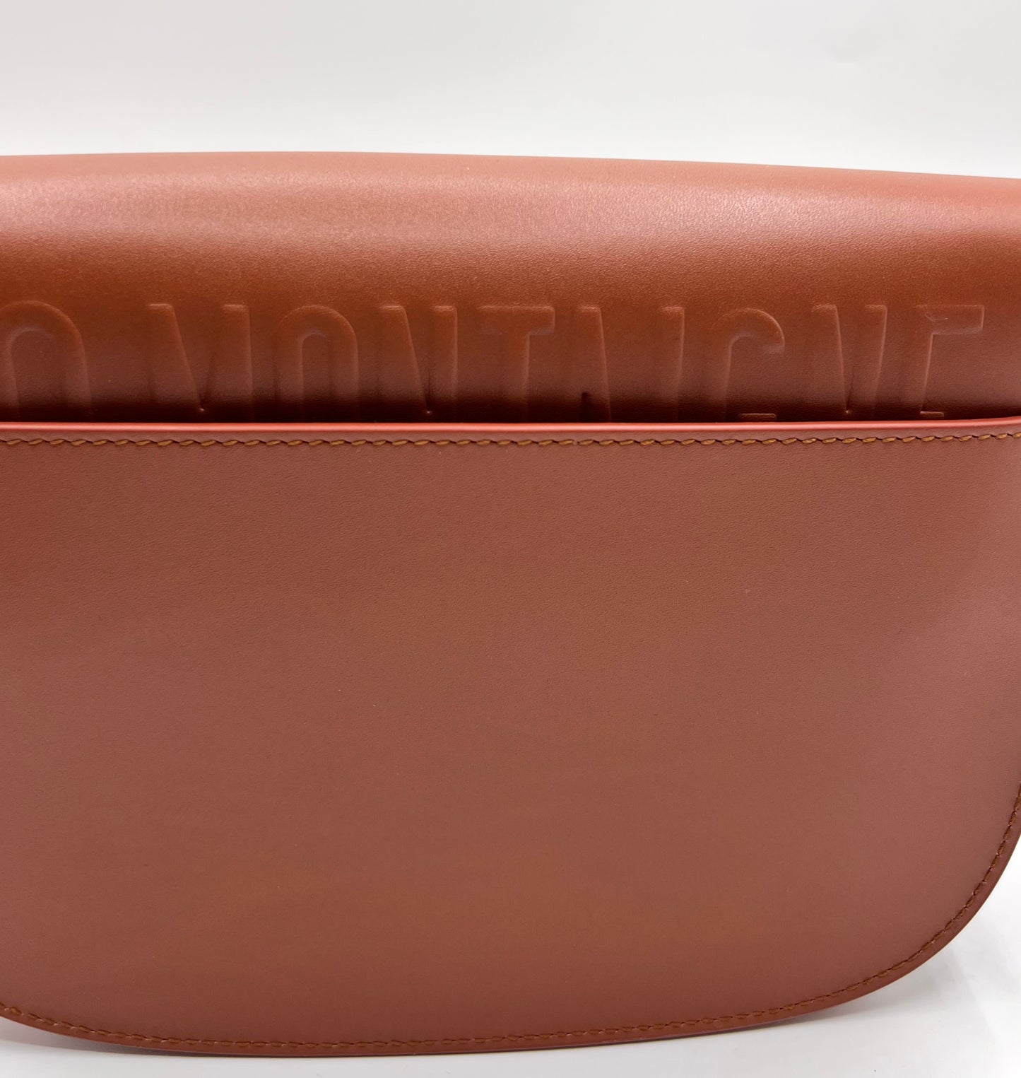 Christian Dior Box Calfskin Medium Bobby Camel Flap π΅πP184,900π΅π