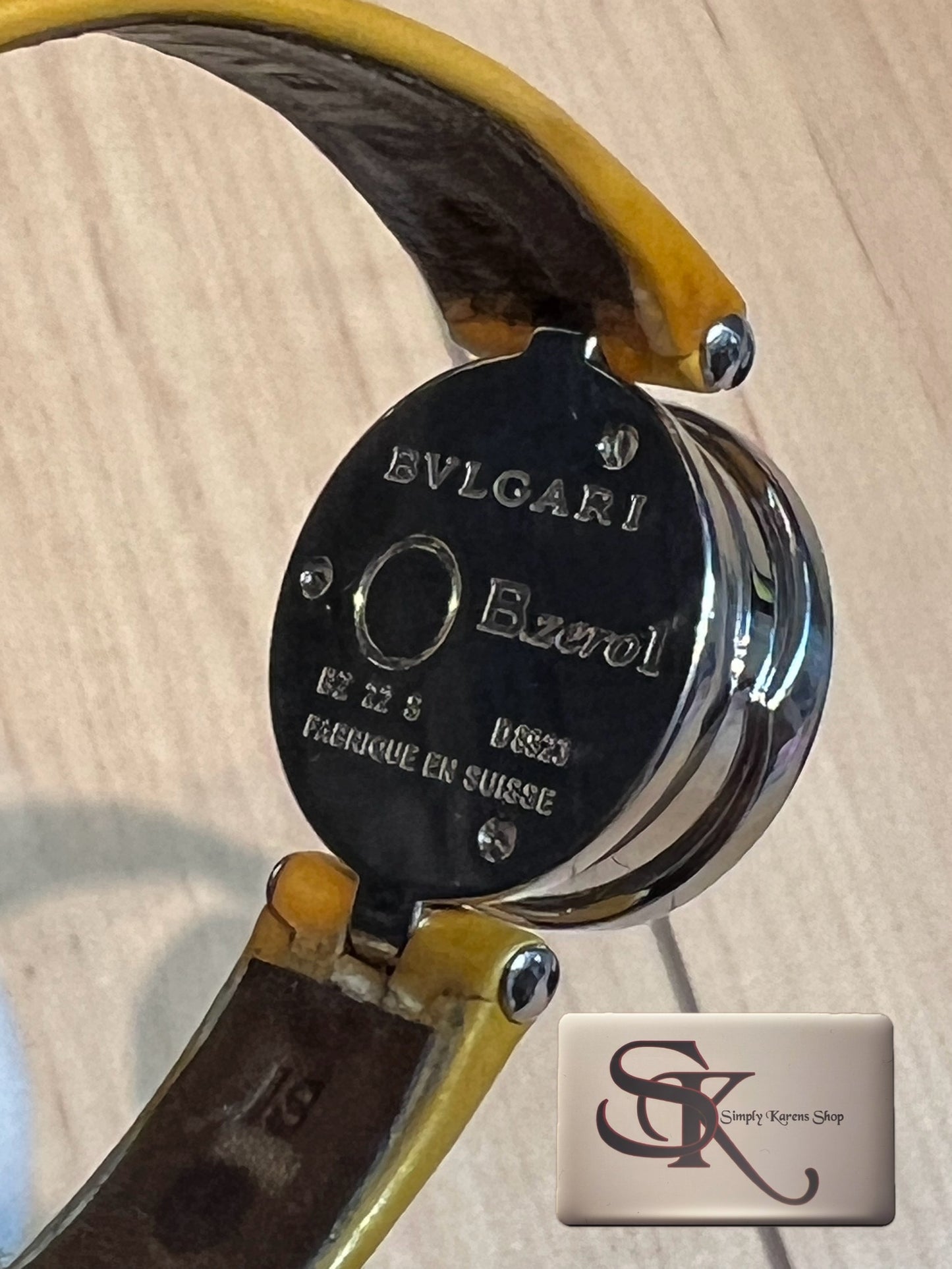 BVLGRI B-ZERO MOTHER OF PEARL DIAL PATENT LEATHER STRAP QZ WATCH