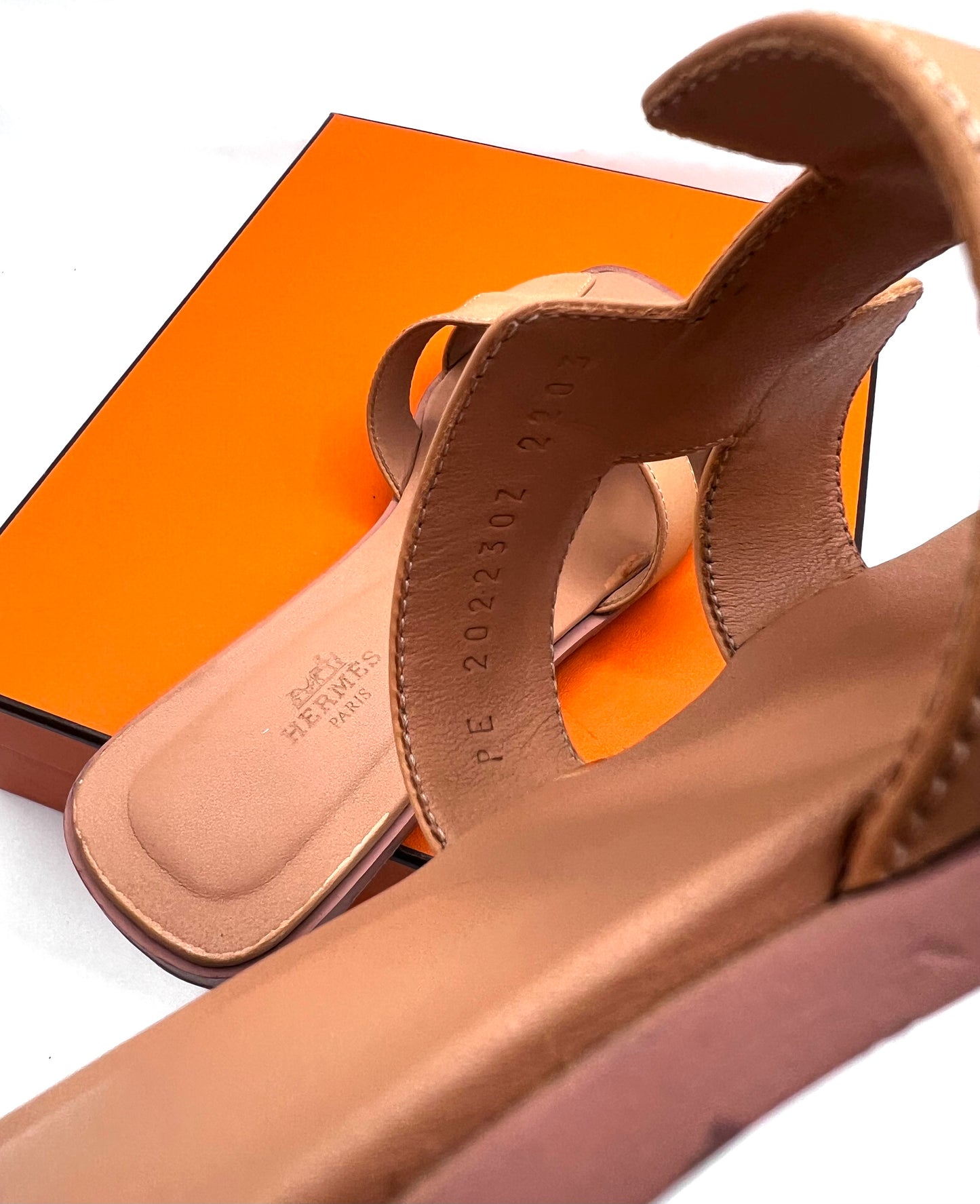 Hermes Oran Sandals Size 39 (🇵🇭P20,640)