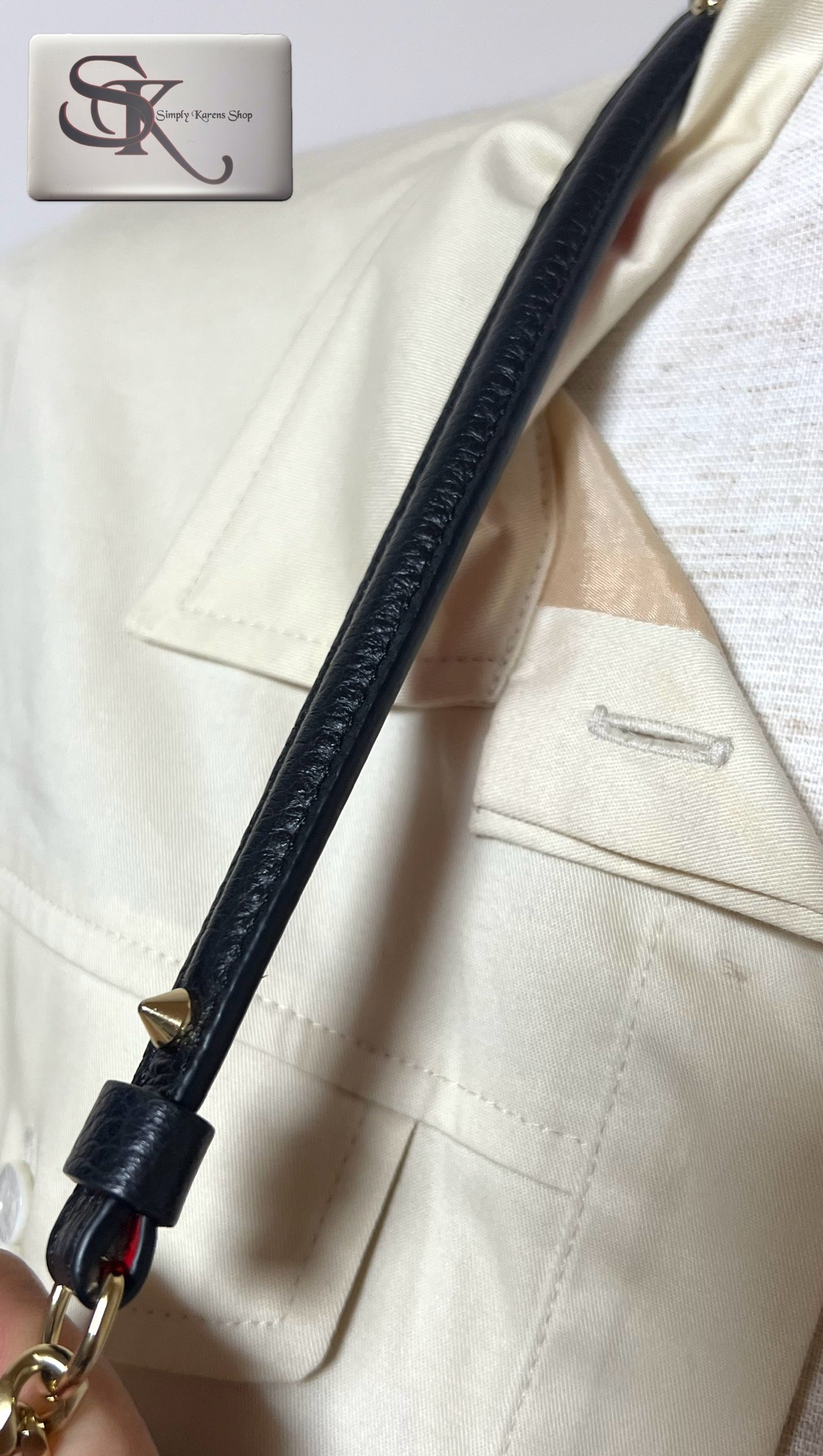 Christian Louboutin Carasky Empire Calfskin Leather clutch shoulder Crossbody Bag π΅πP37,600π΅π