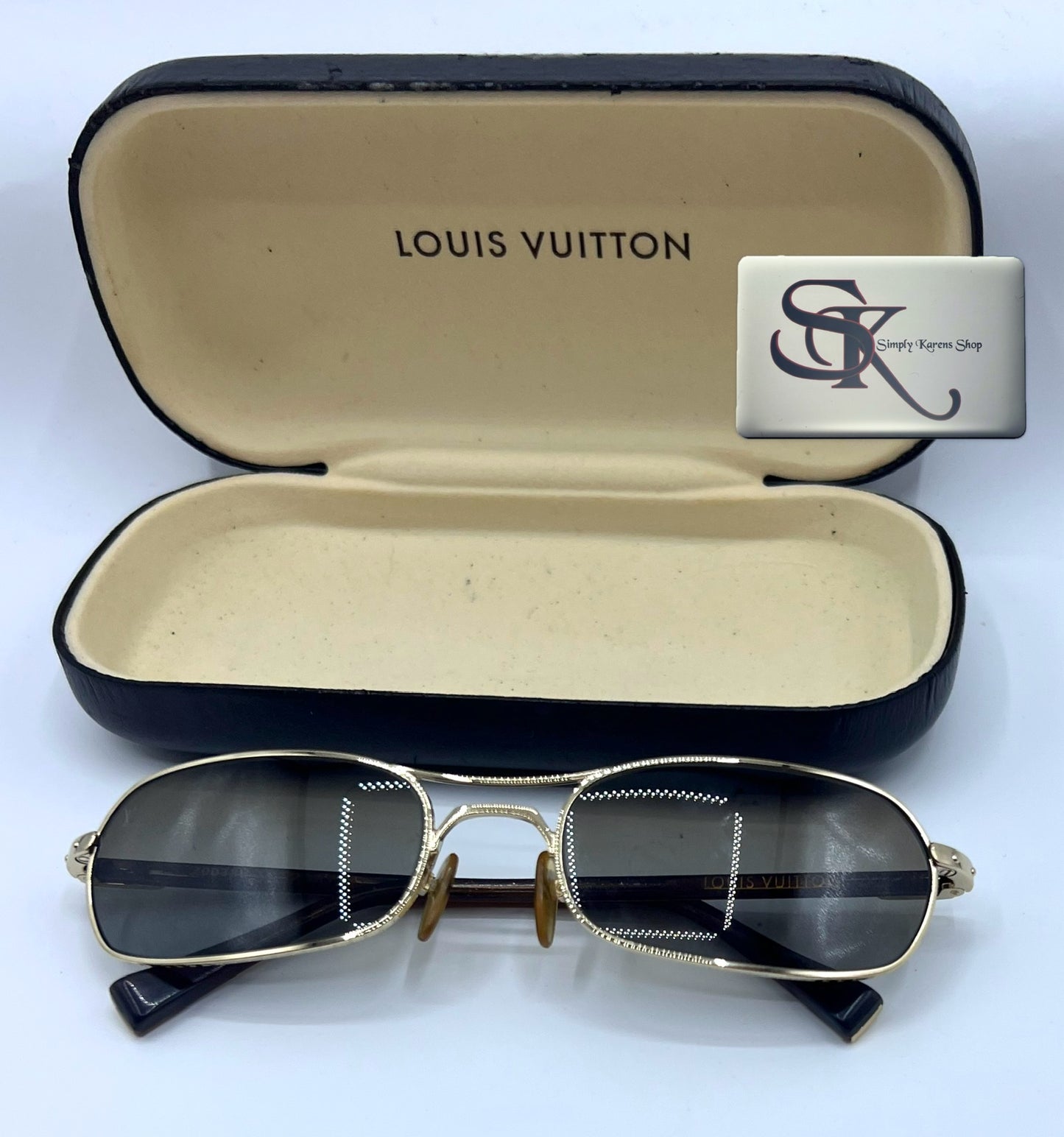 Lv Z0038U Sunglass π΅πP15,480π΅π