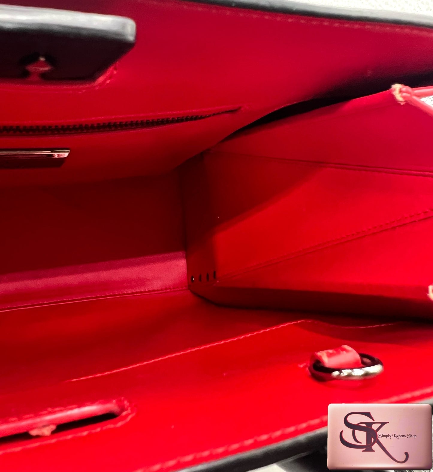 CHRISTIAN LOUBOUTIN PALOMA MM 2 WAY BAG π΅πP40,000π΅π