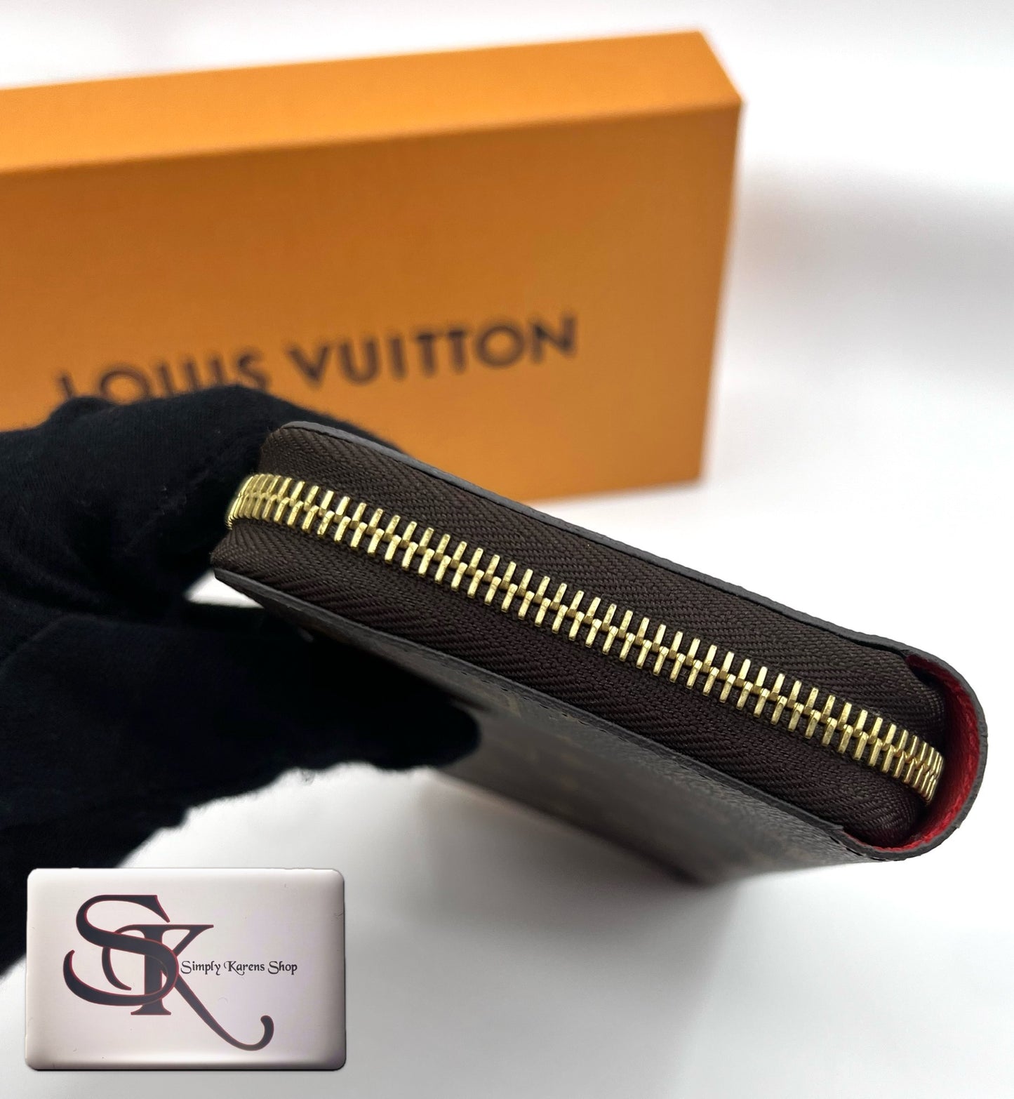 Lv Monogram Long zip Around wallet A π΅πP24,080π΅π