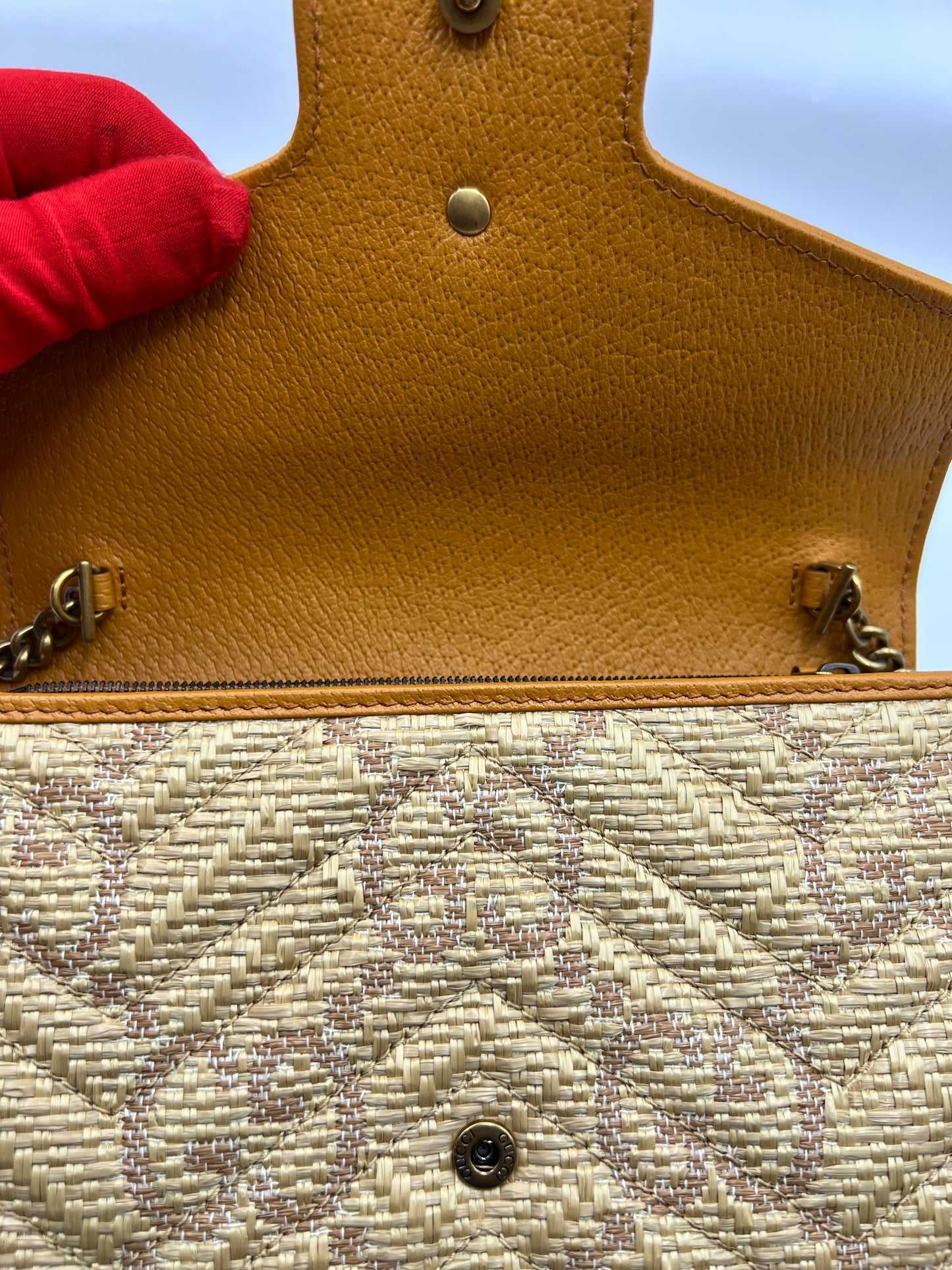 Gucci GG Marmont Raffia Flap wallet on chain (🇵🇭P59,340)