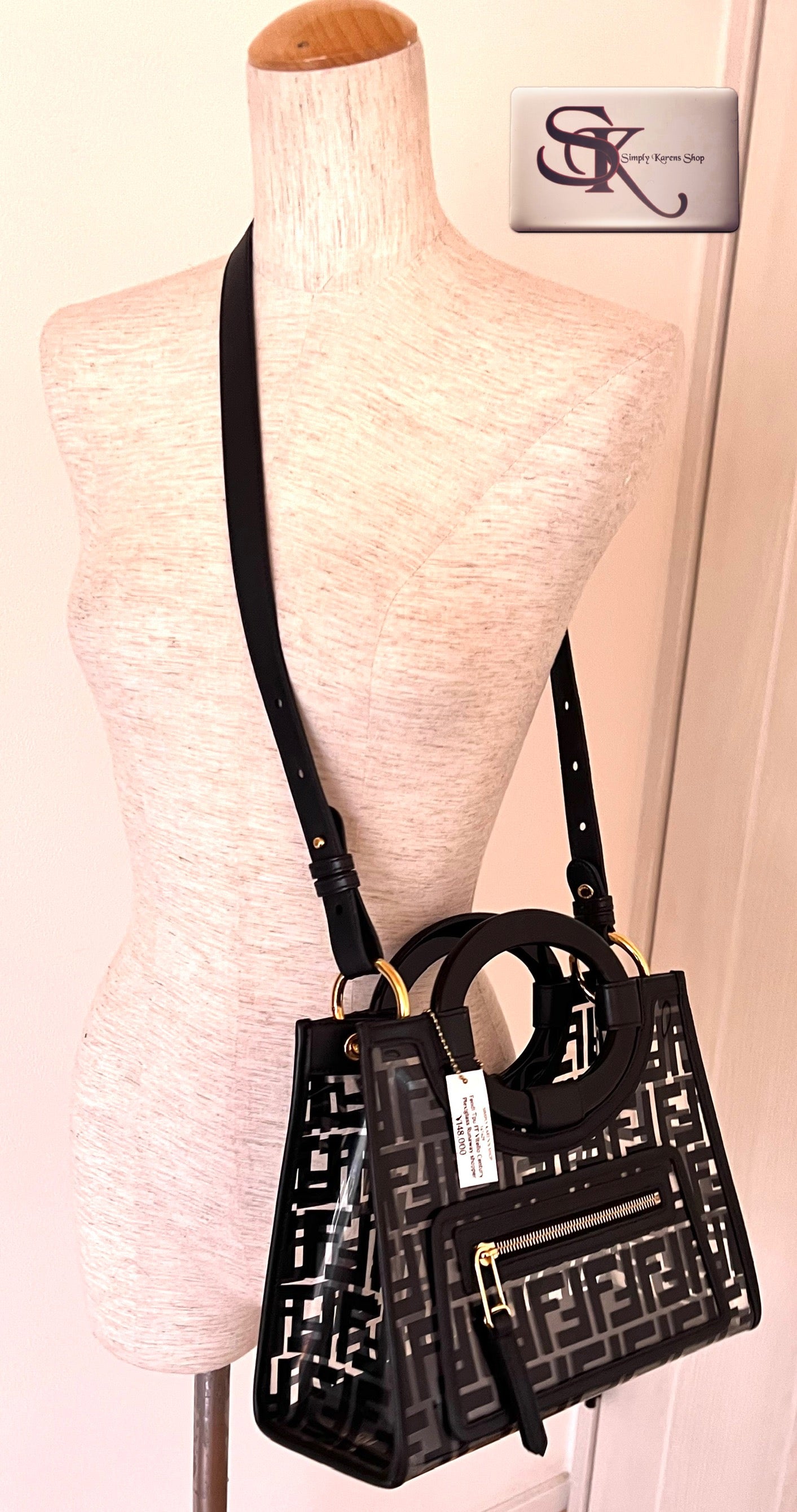 Fendi Tpu FF Vitello Century Plexiglass Runaway shopper Tote 2 way bag (🇵🇭P63,640)