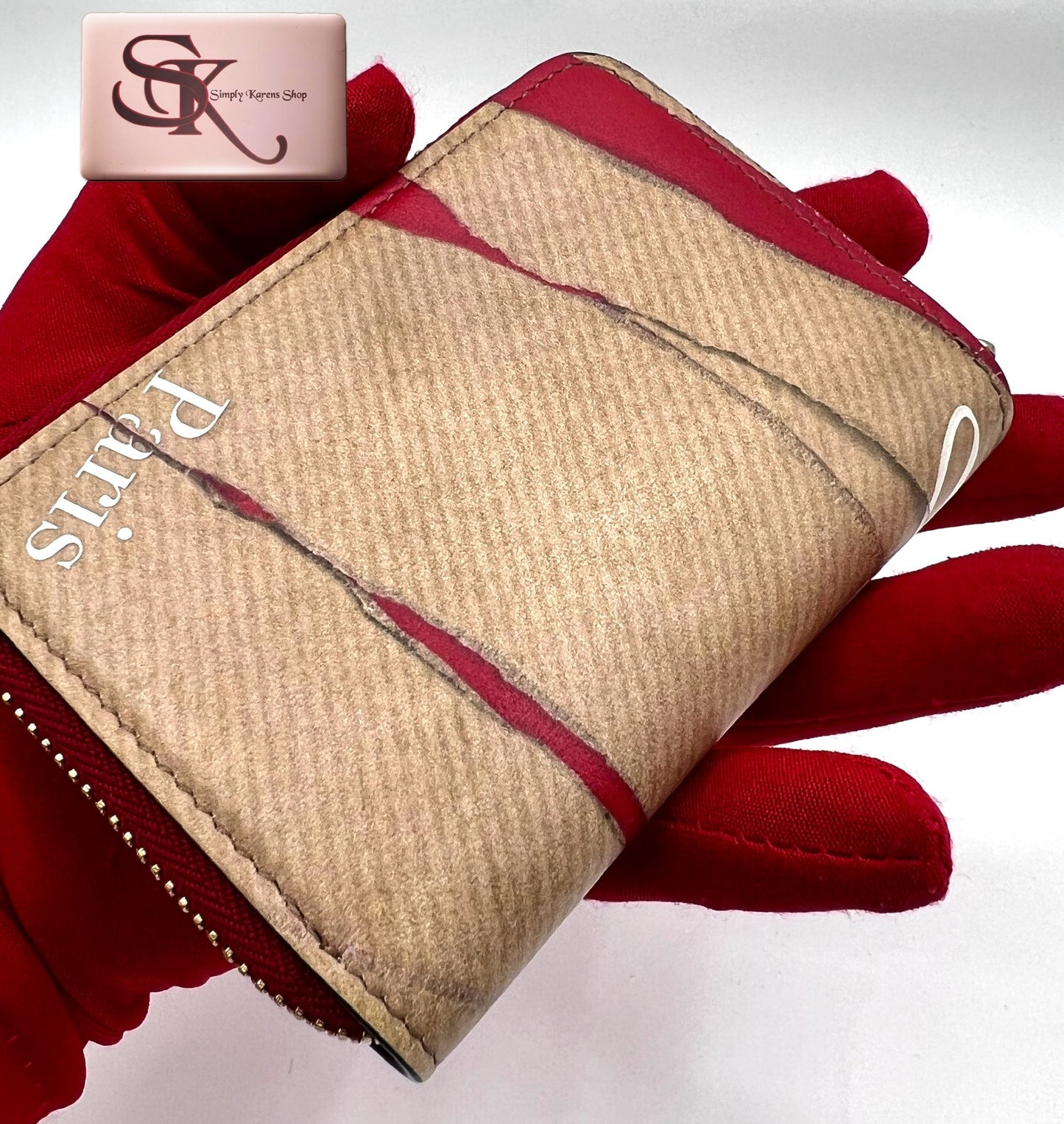 Christian louboutin Panettone Beige Leather Card/ Coin Case π΅πP11,200π΅π