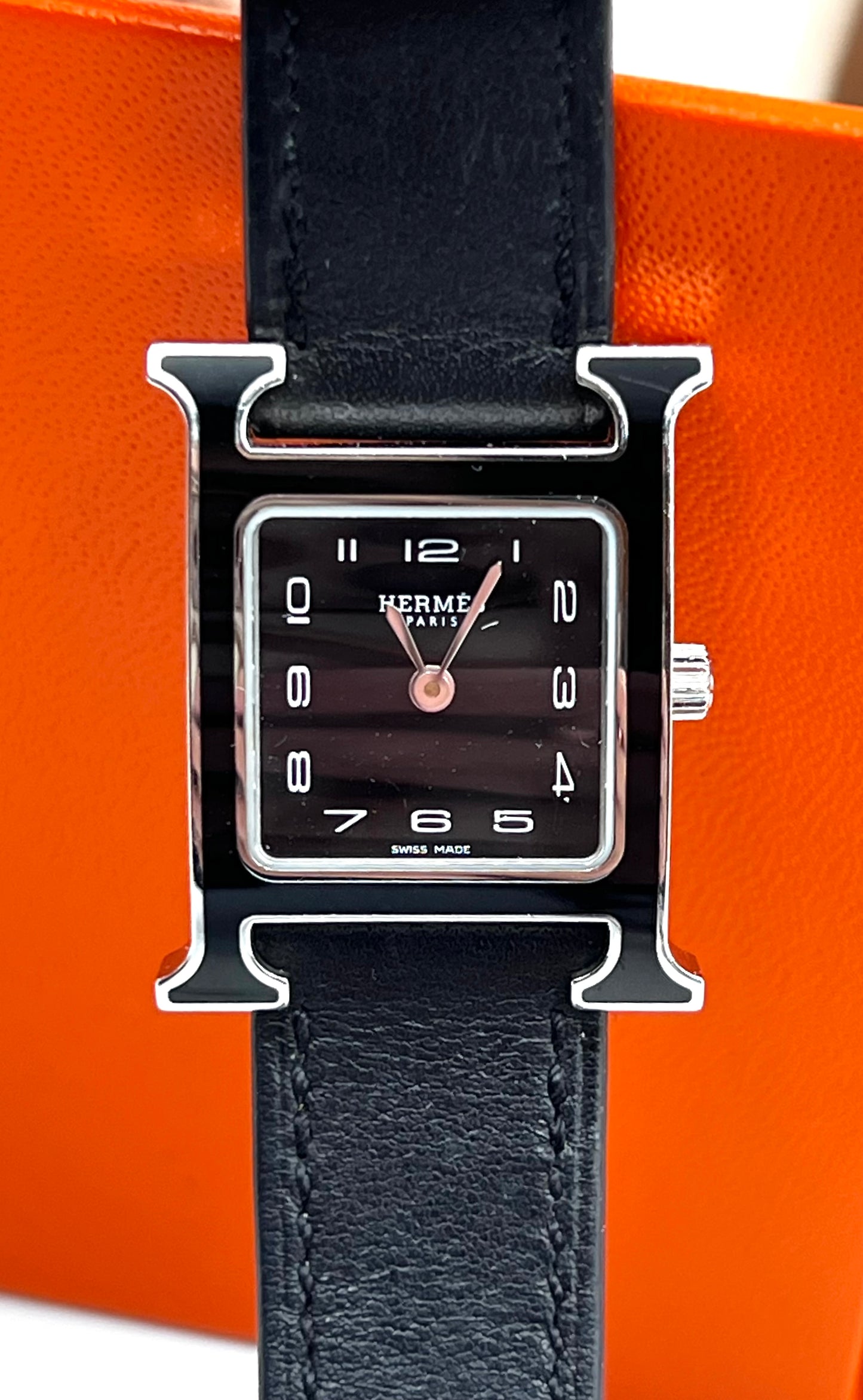 Hermes H Watch Black Dial/ Black Leather strap 21mm Yr.2021 16cm (🇵🇭P79,550)