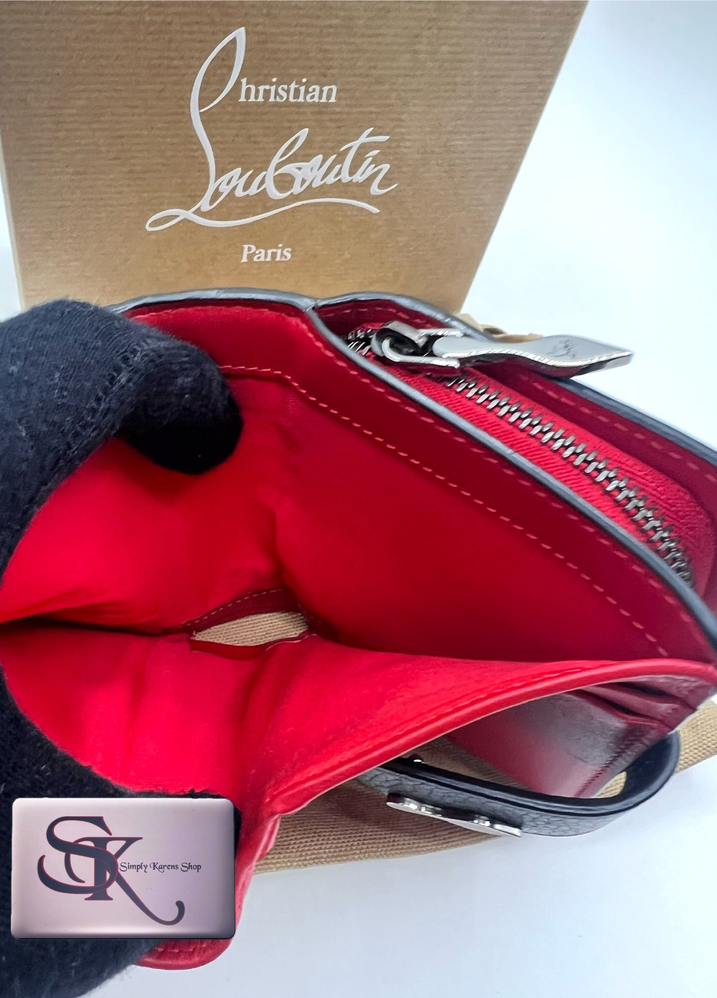 Christian Louboutin Paloma Compact Wallet π΅πP16,340π΅π