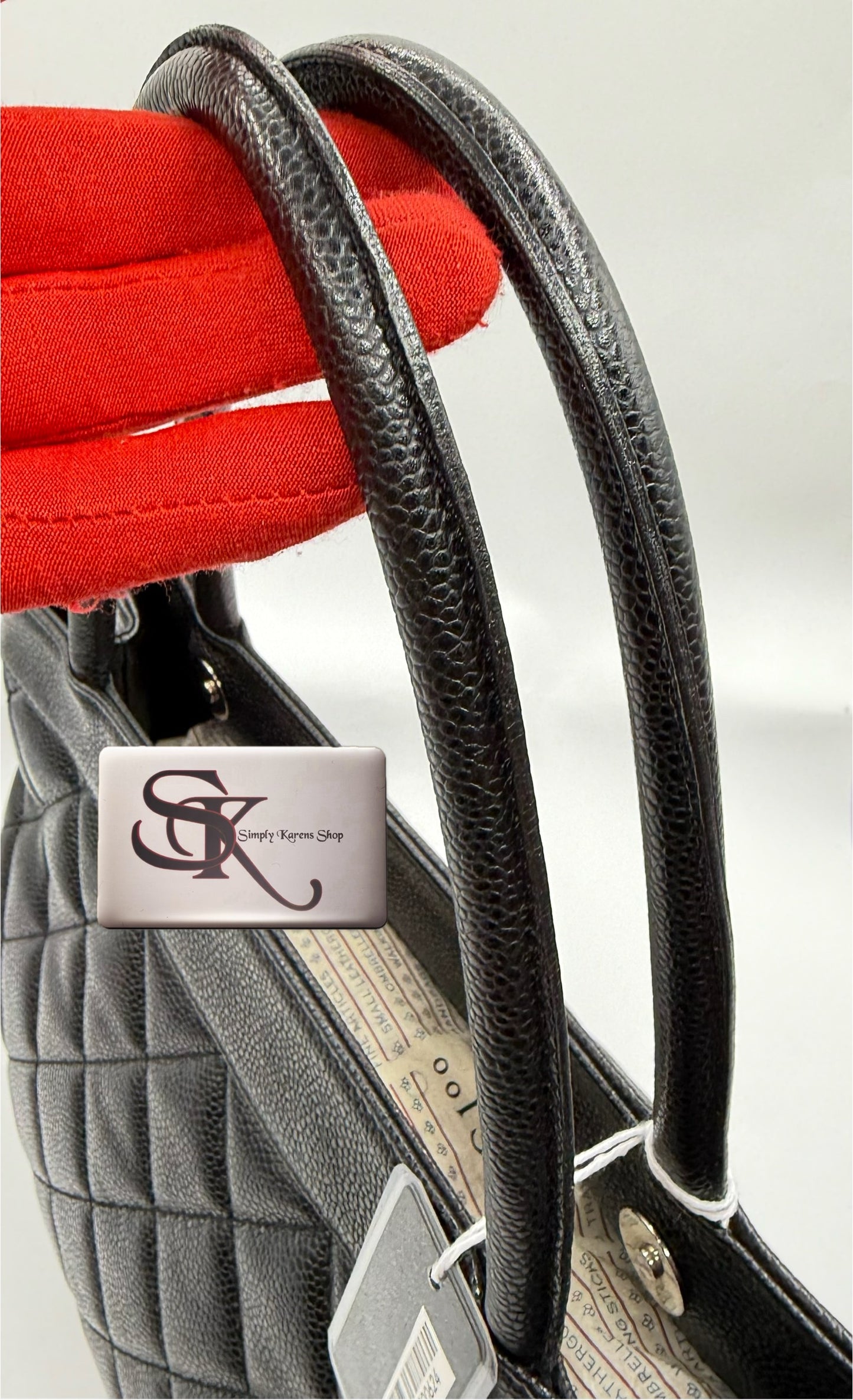 Chanel Caviar Matlasse Tote Bag (🇵🇭P85,140)