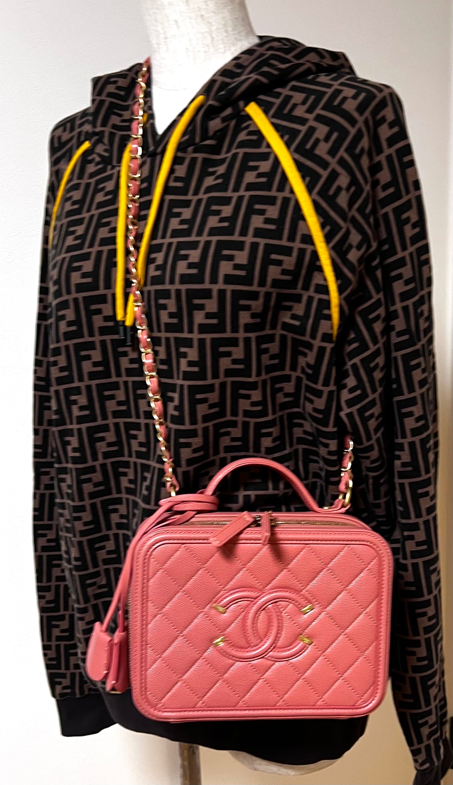 Chanel Caviar Vanity 21cm Rose Gold GHW Series 28 (🇵🇭P180,600)