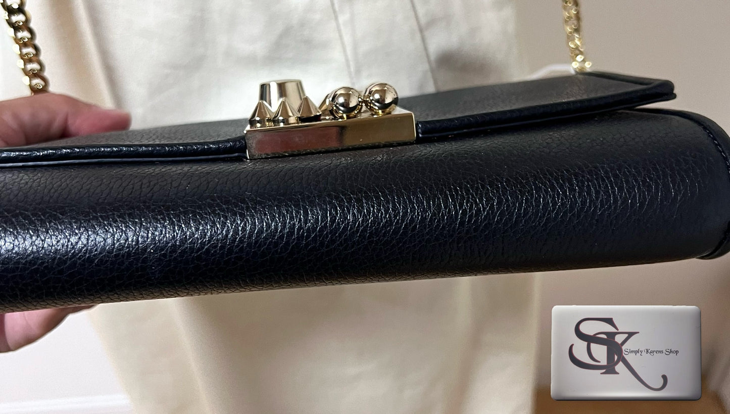 Christian Louboutin Carasky Empire Calfskin Leather clutch shoulder Crossbody Bag π΅πP37,600π΅π