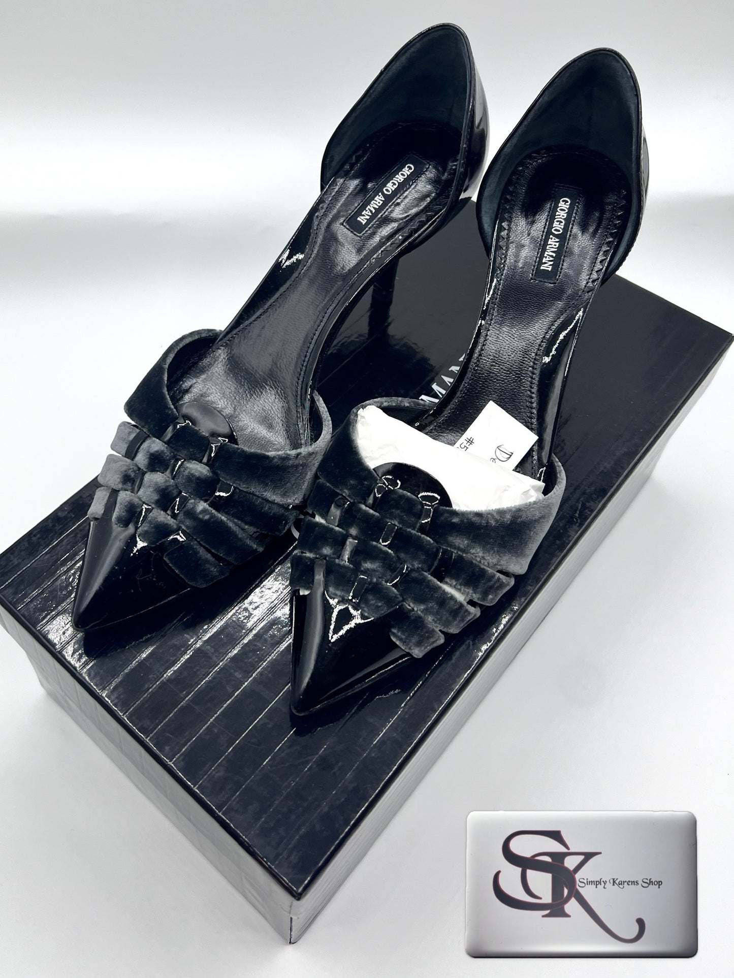 Gorgio Armani Suede/enamel Pumps S38 π΅πP4,800π΅π