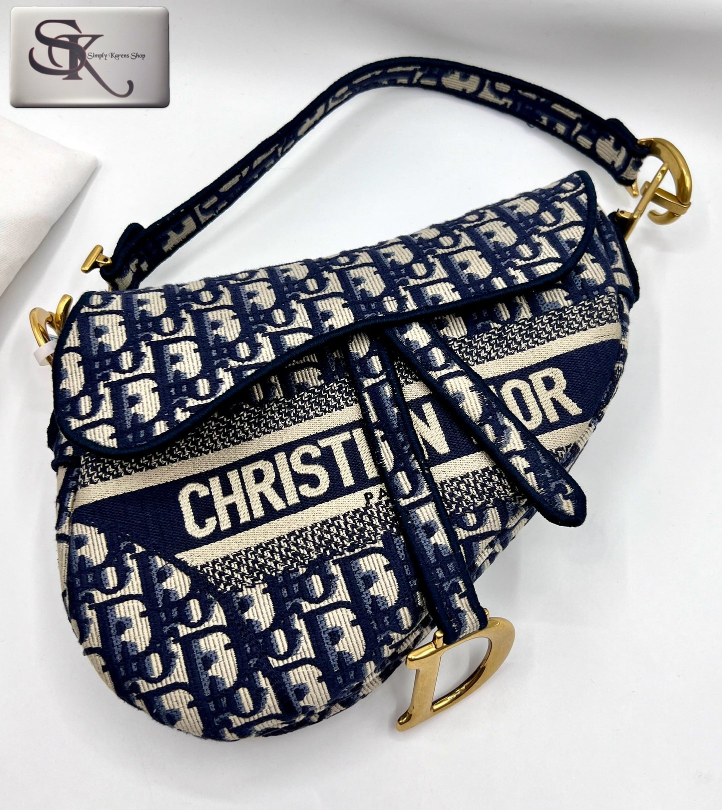 Christian Dior Oblique Saddle Mm size π΅πP196,000π΅π