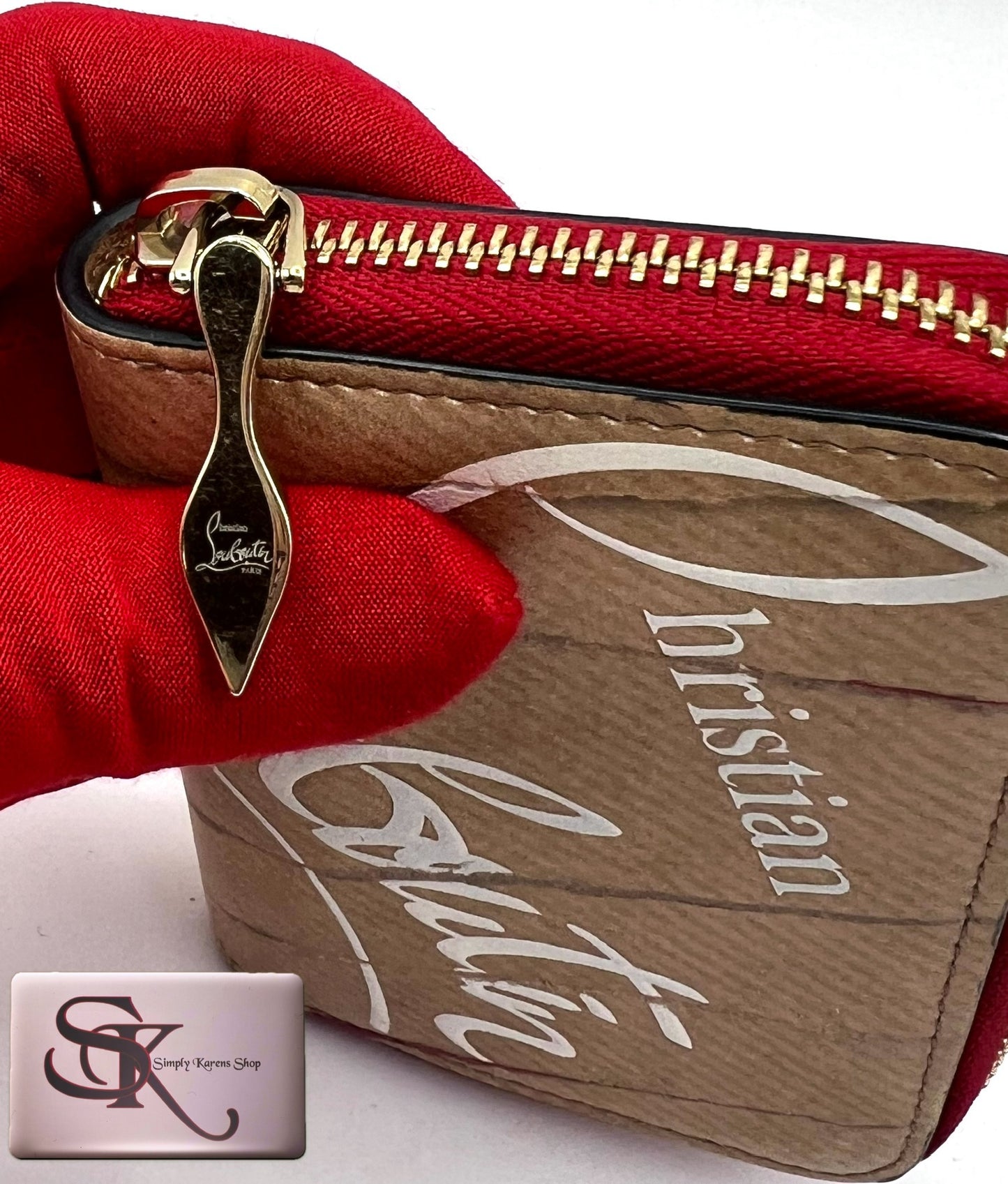Christian louboutin Panettone Beige Leather Card/ Coin Case π΅πP11,200π΅π