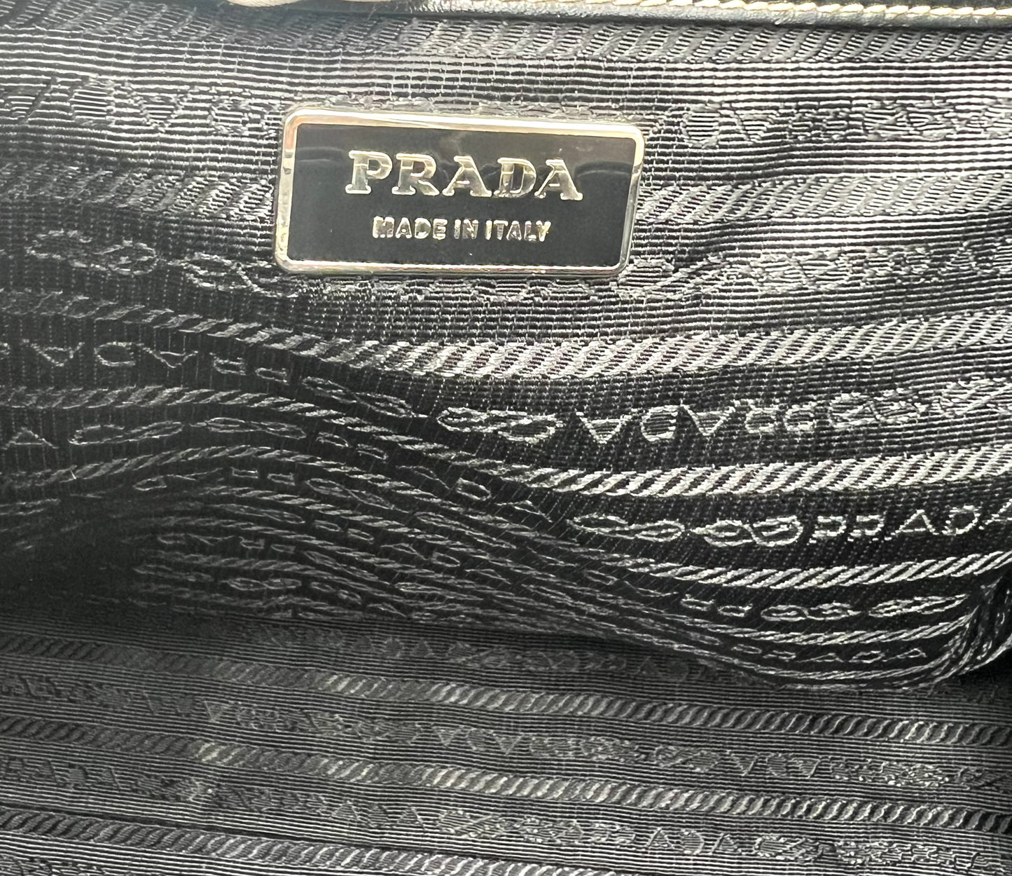 Prada Tessuto Nylon Black Tote Bag (🇵🇭P24,940)