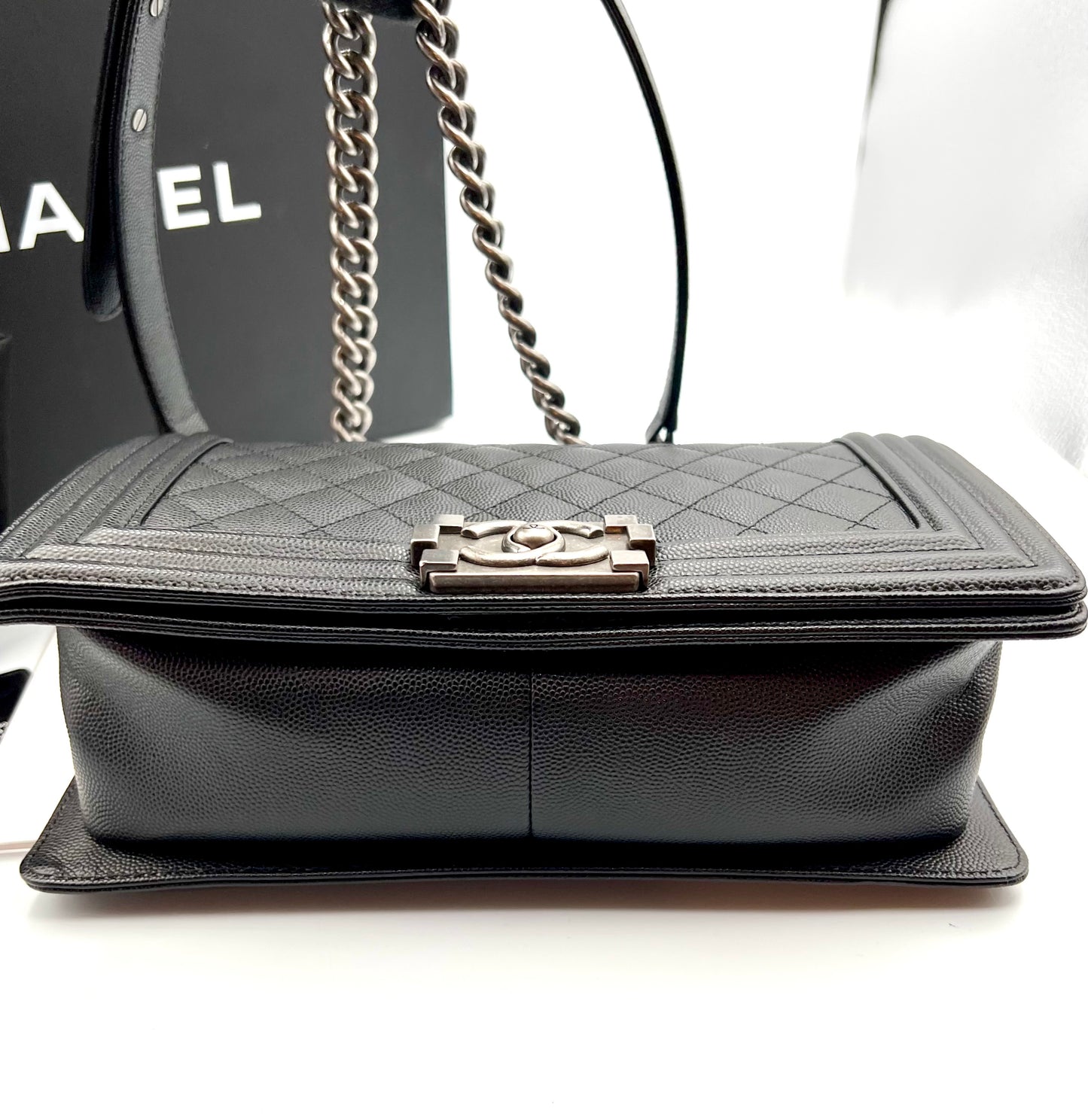 Chanel Leboy Black Caviar Skin Old Medium Riuthenium Hardware Series 30                (🇵🇭P335,400)