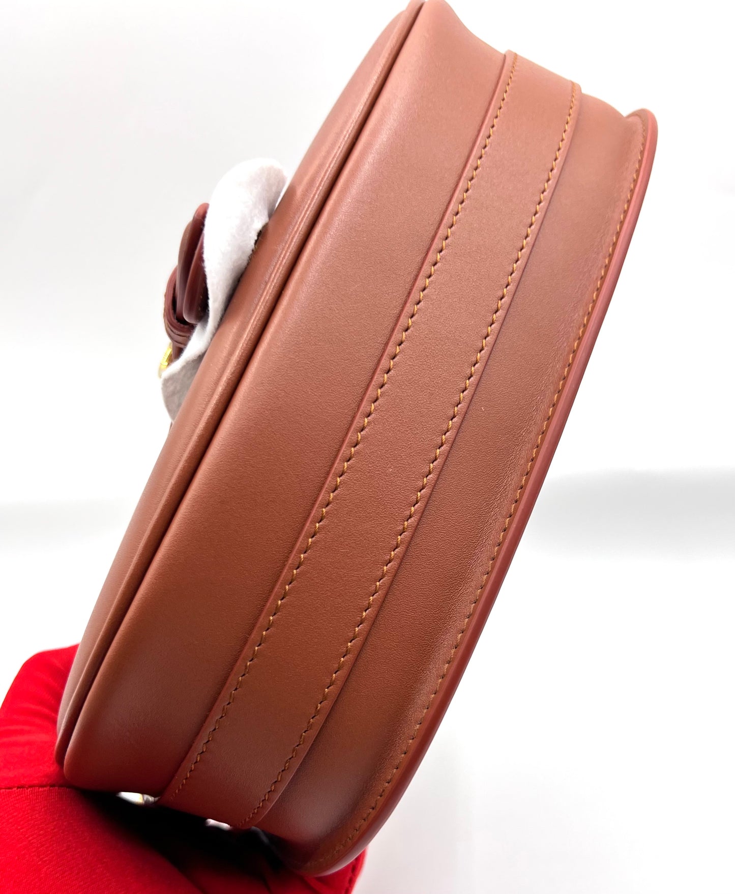Christian Dior Box Calfskin Medium Bobby Camel Flap     🇵🇭P184,900🇵🇭