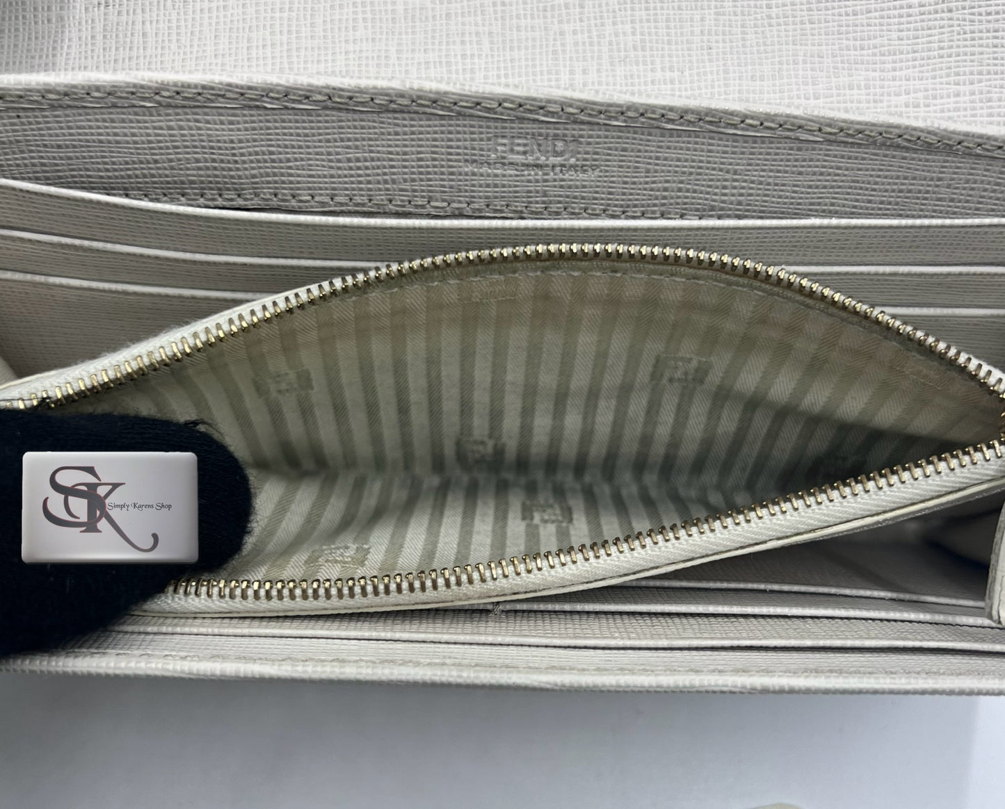 FENDI OFF WHITE / BLACK LEATHER  ENVELOPE CONTINENTAL FLAP WALLET