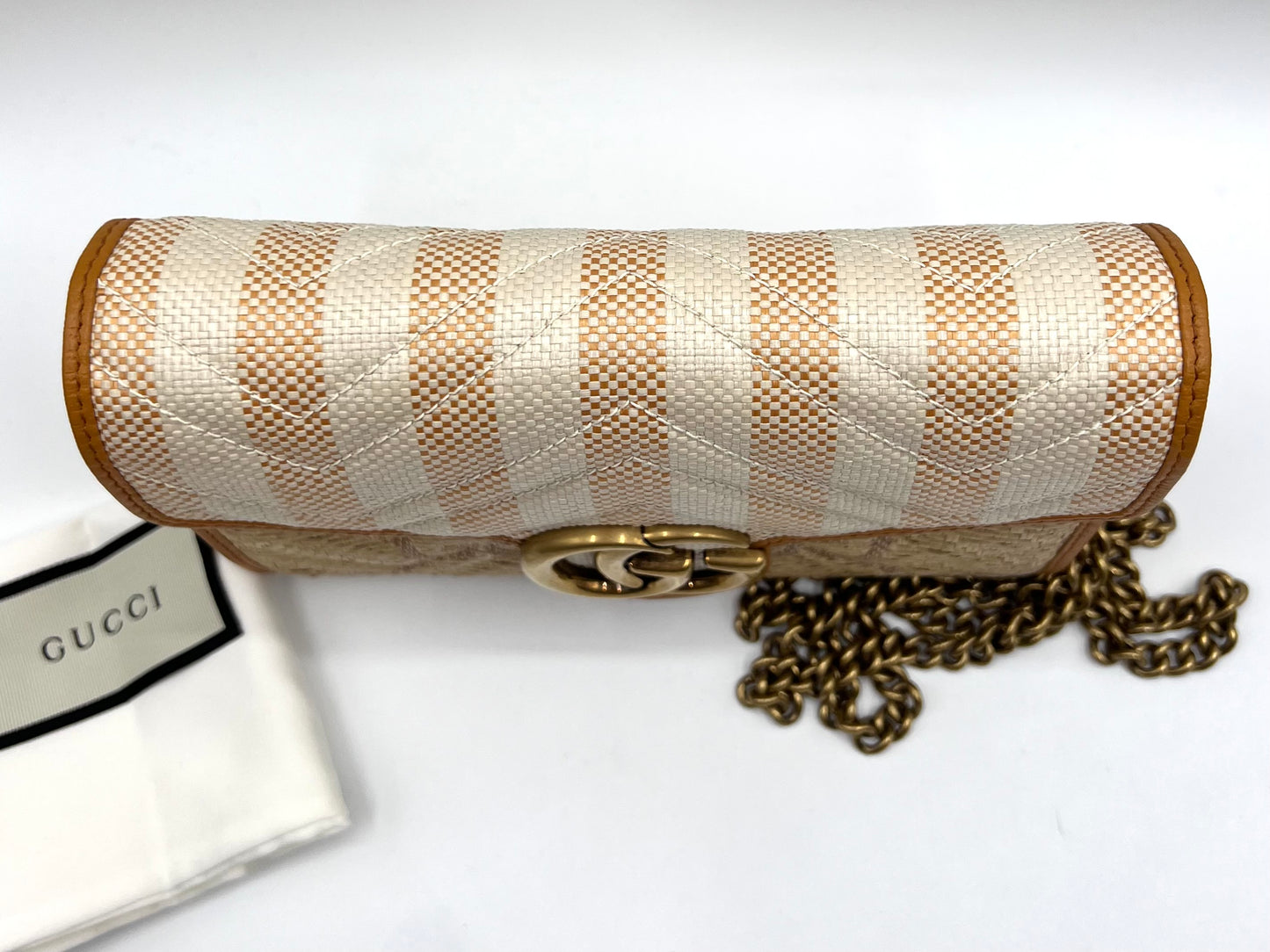 Gucci GG Marmont Raffia Flap wallet on chain    (🇵🇭P59,340)