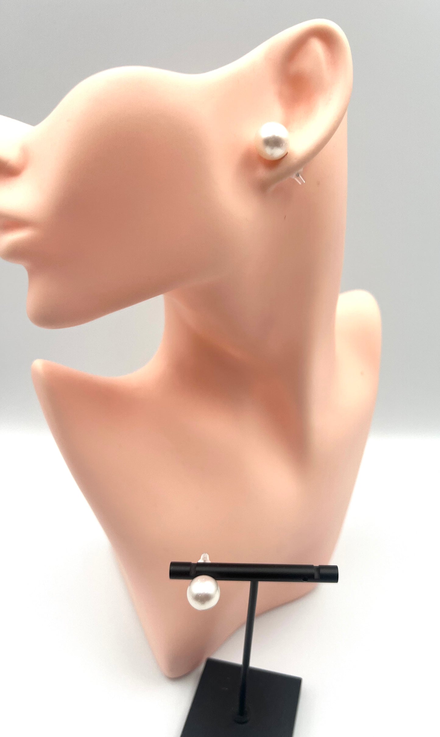 PT900 South Sea Pearl Earings 11.4mm 4.4g (🇵🇭P12,040)
