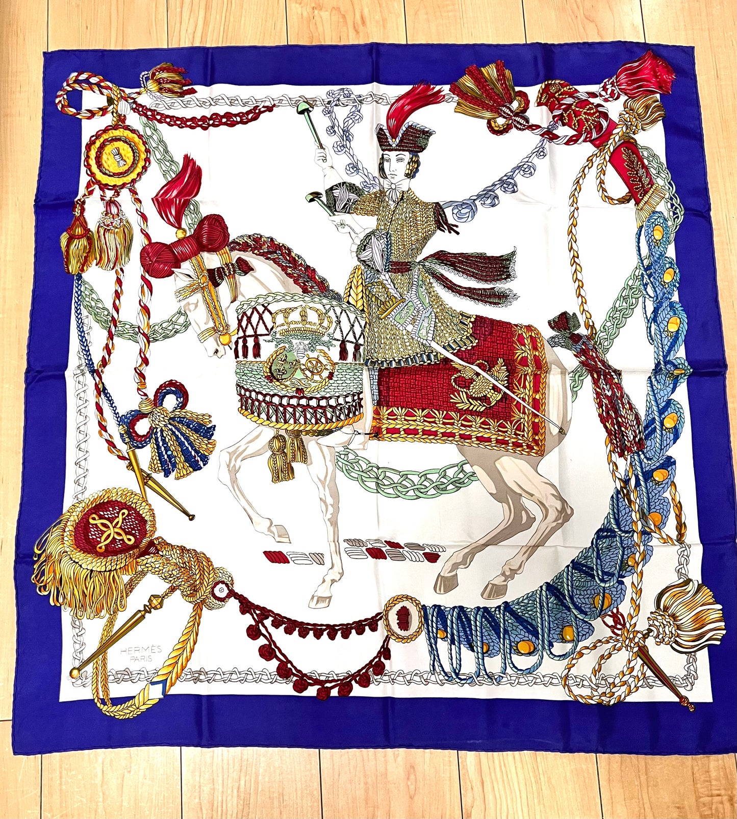 Hermes The Timpanist Blue/White Silk Scarf (🇵🇭P10,320)