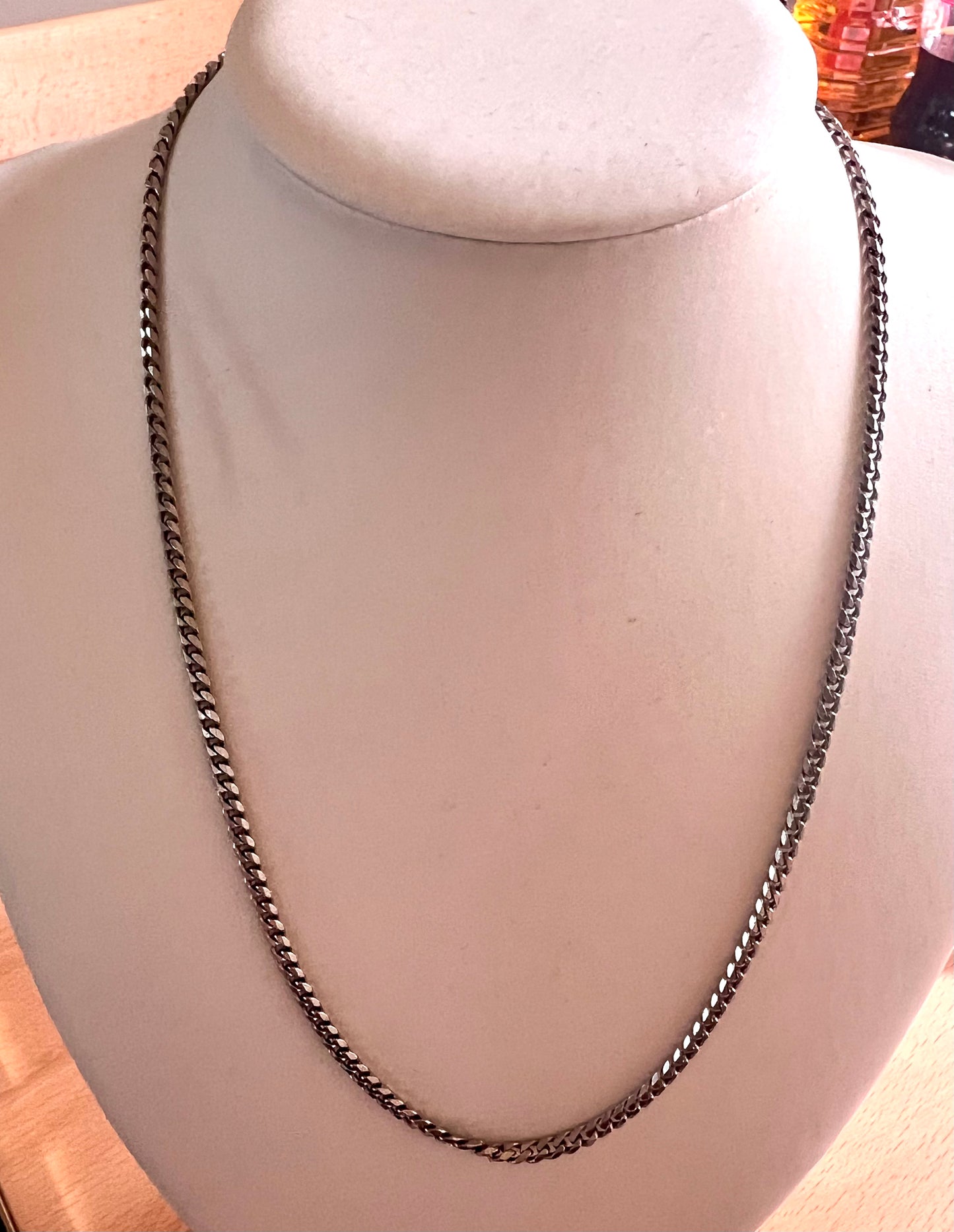 Platinim 850 Kihei Necklace 30.24 grams 50cm