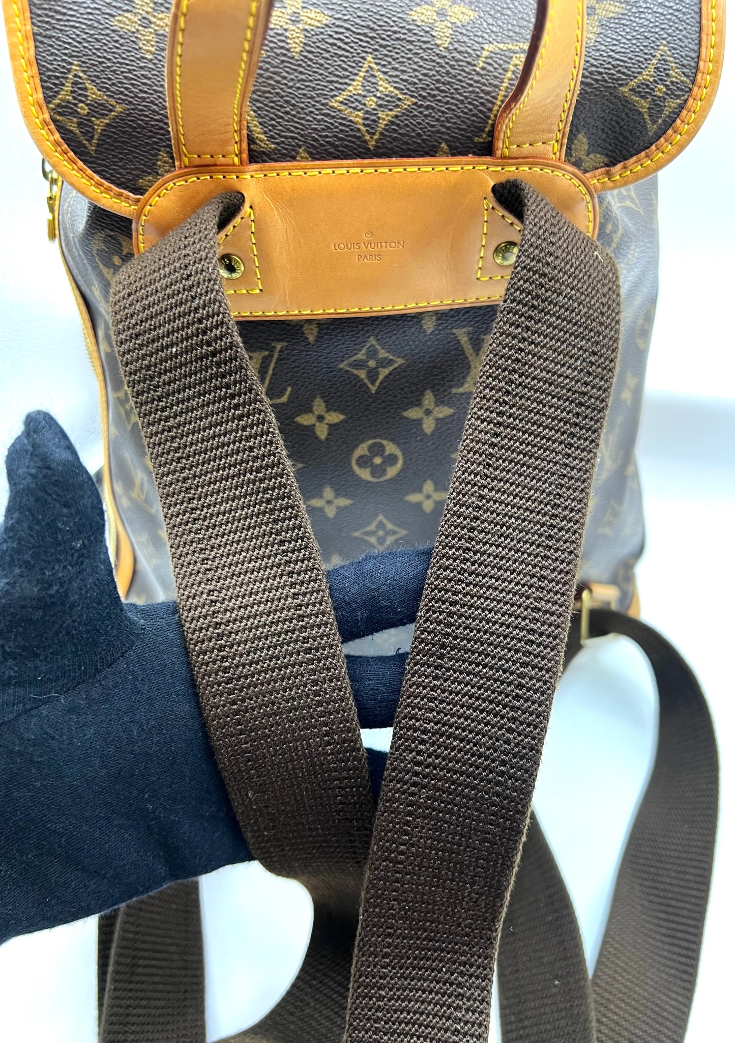 Louis Vuitton Monogram Bosphore Back Pack               (🇵🇭P77,400)