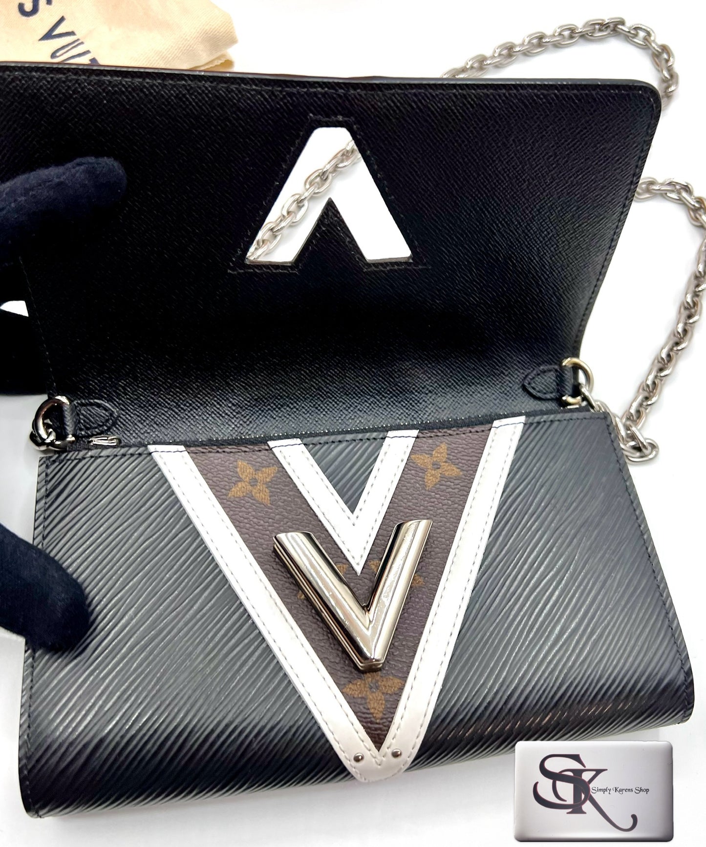 Lv TWist wallet on Chain