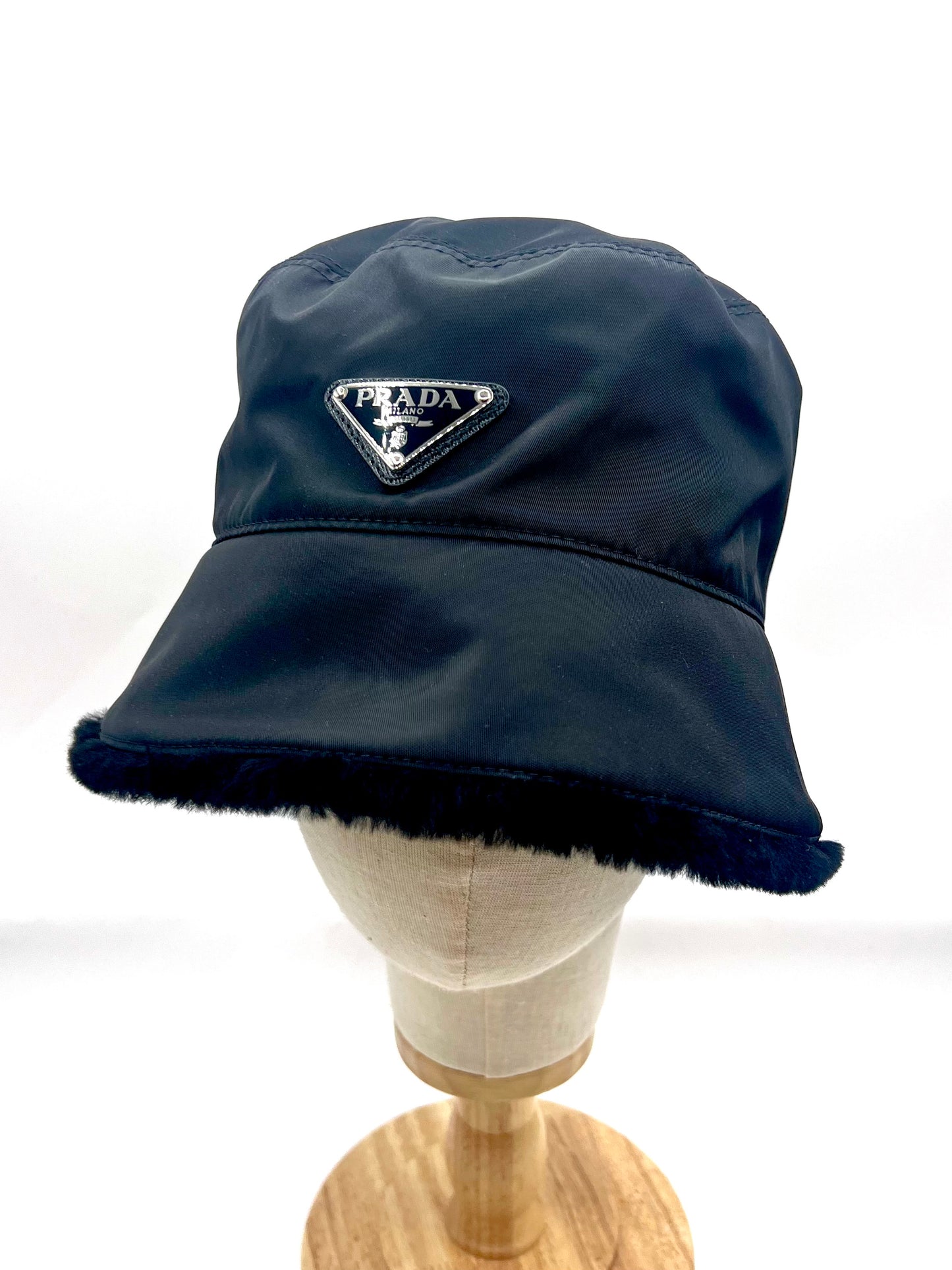 Prada Re-Nylon Fur Bucket Hat M size   (🇵🇭P26,660)