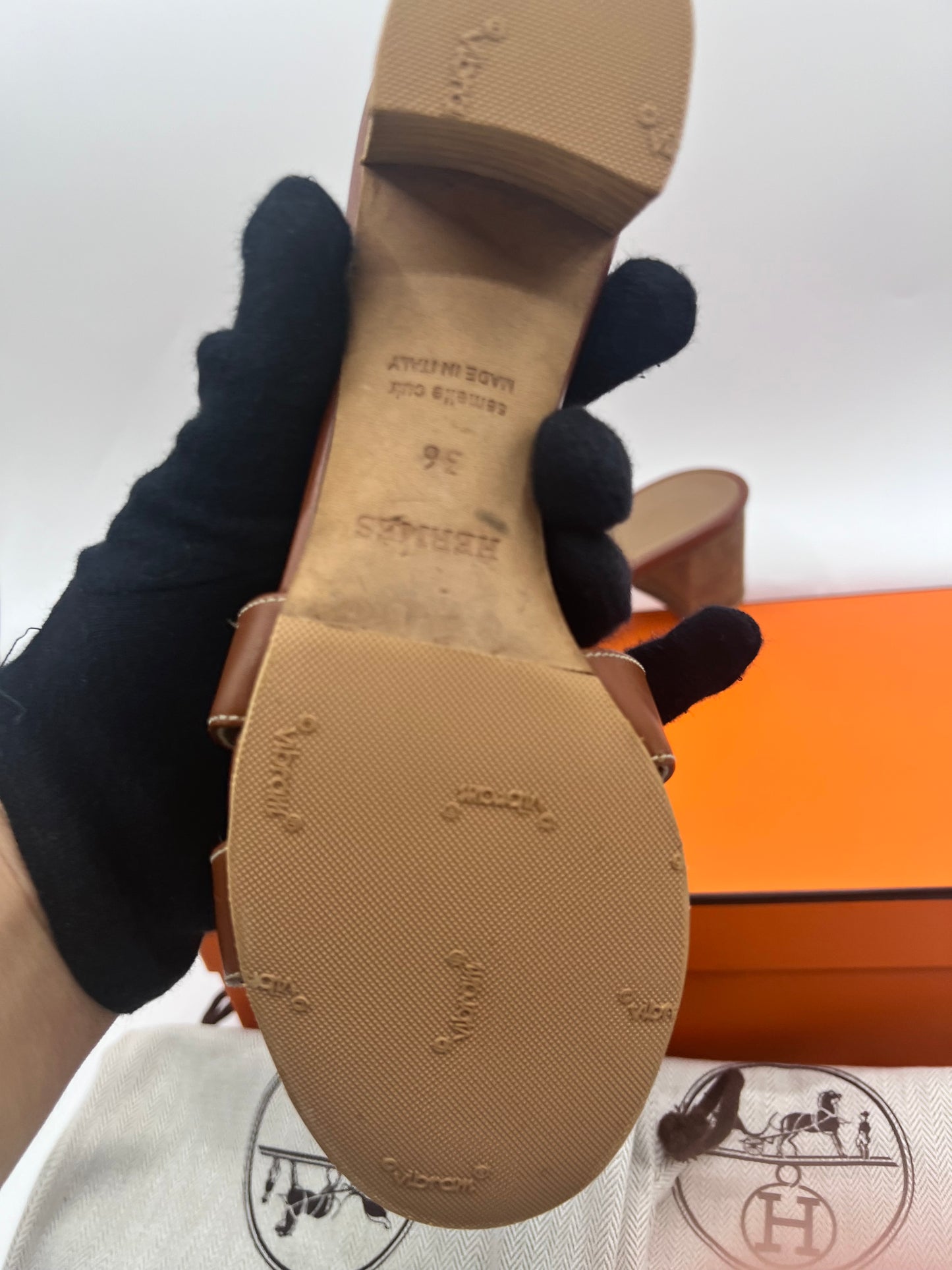 Hermes Oasis Gold Size 36