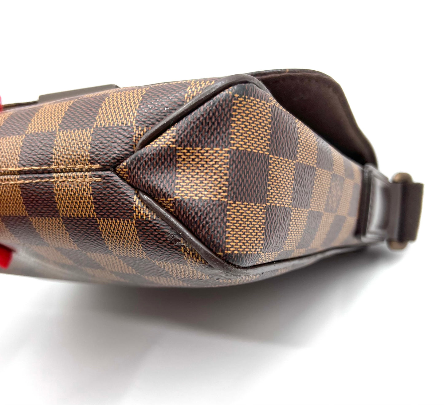 Louis Vuitton District Damier Ebene Pm size Crossbody Bag                      (🇵🇭P55,040)