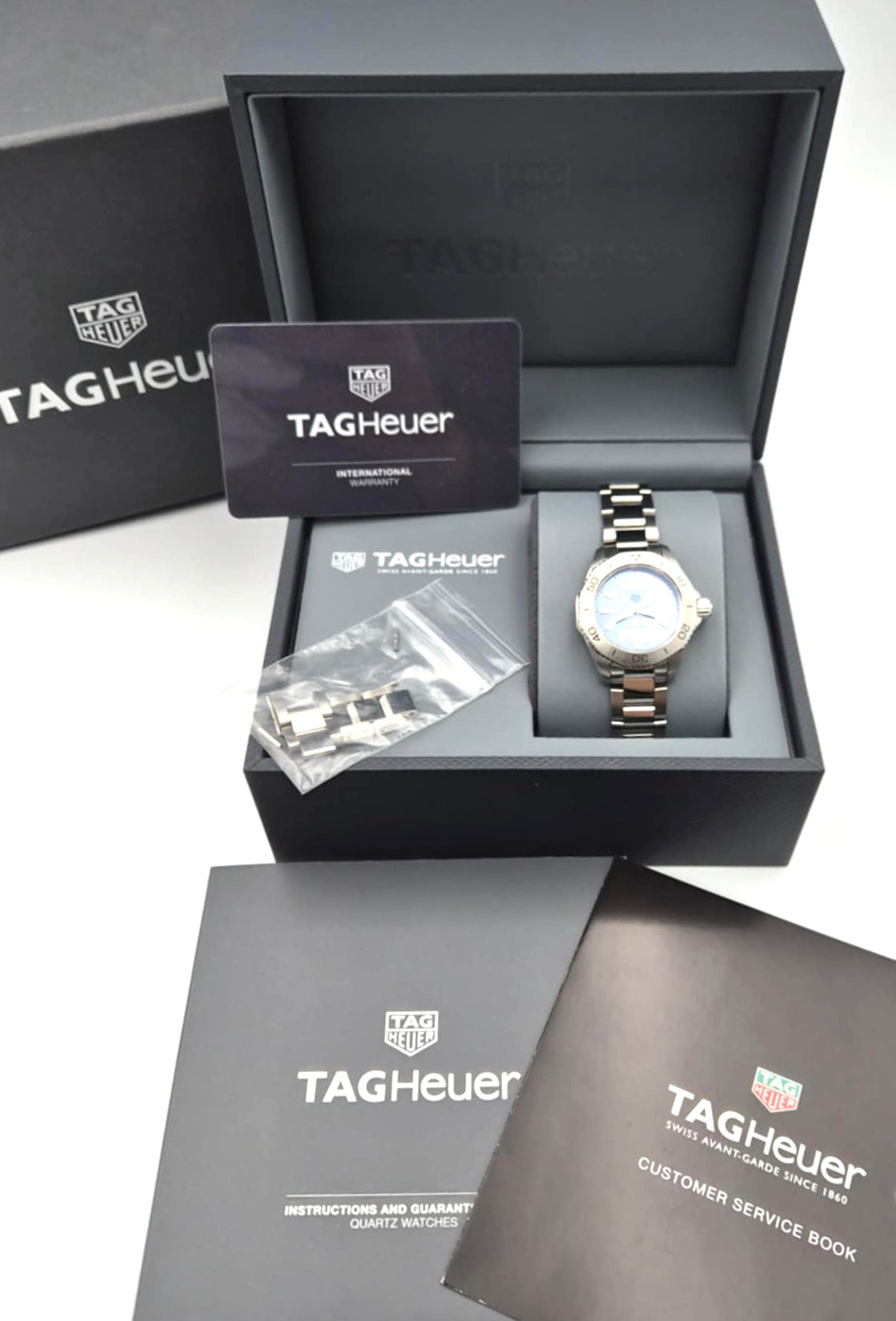 Tag Heuer Aqua Racer Qz 30 mm SS/Blue Dial 15.5cm  + 4extra links (🇵🇭P70,950)